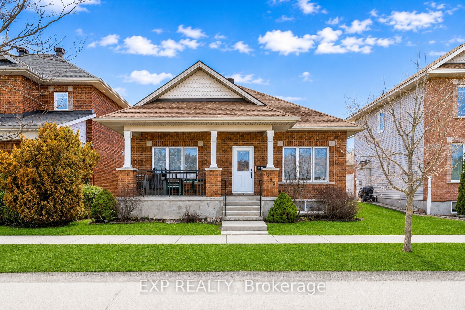 1496 Queensdale Avenue Property Photo 1