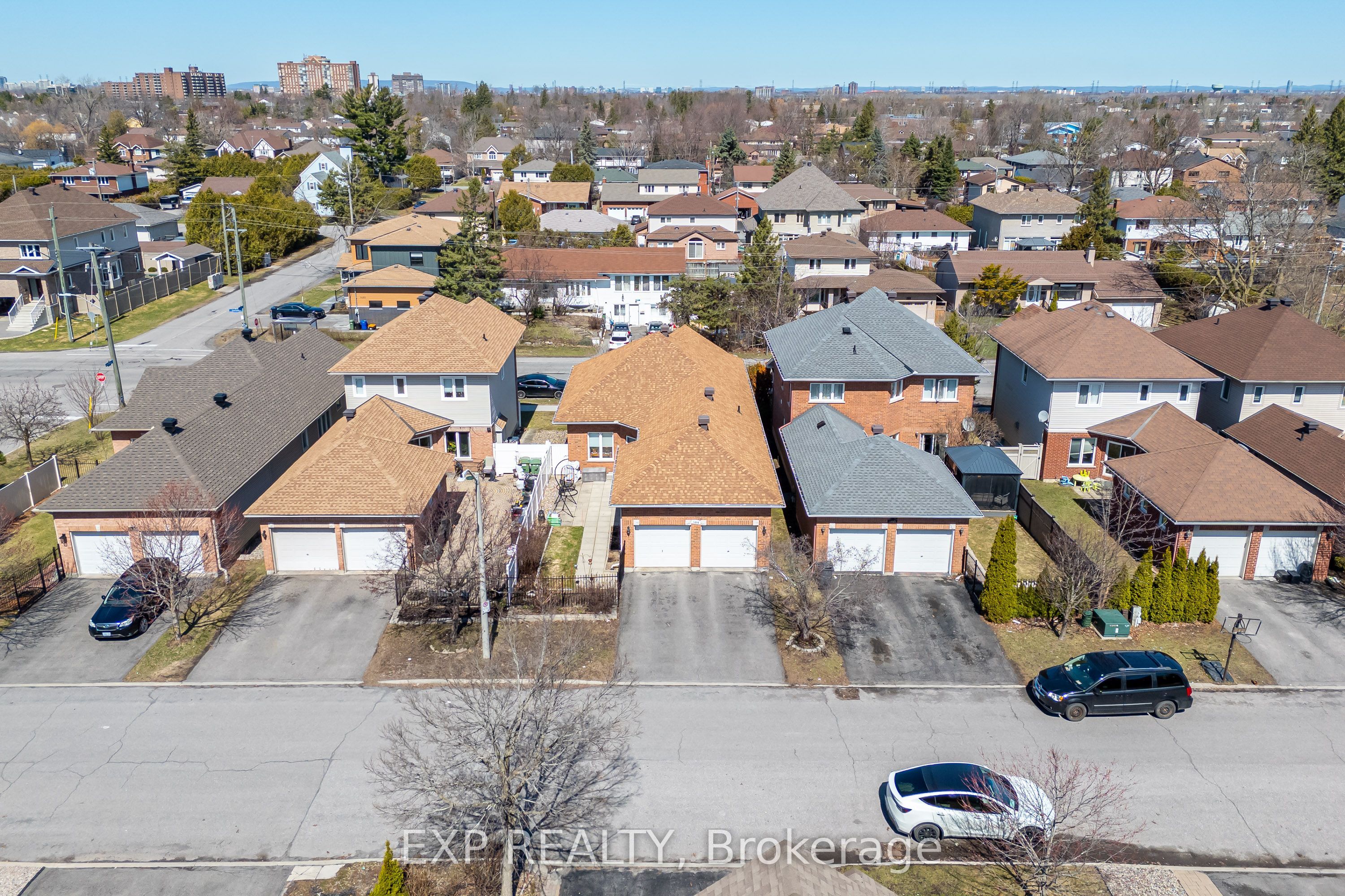 1496 Queensdale Avenue Property Photo 27