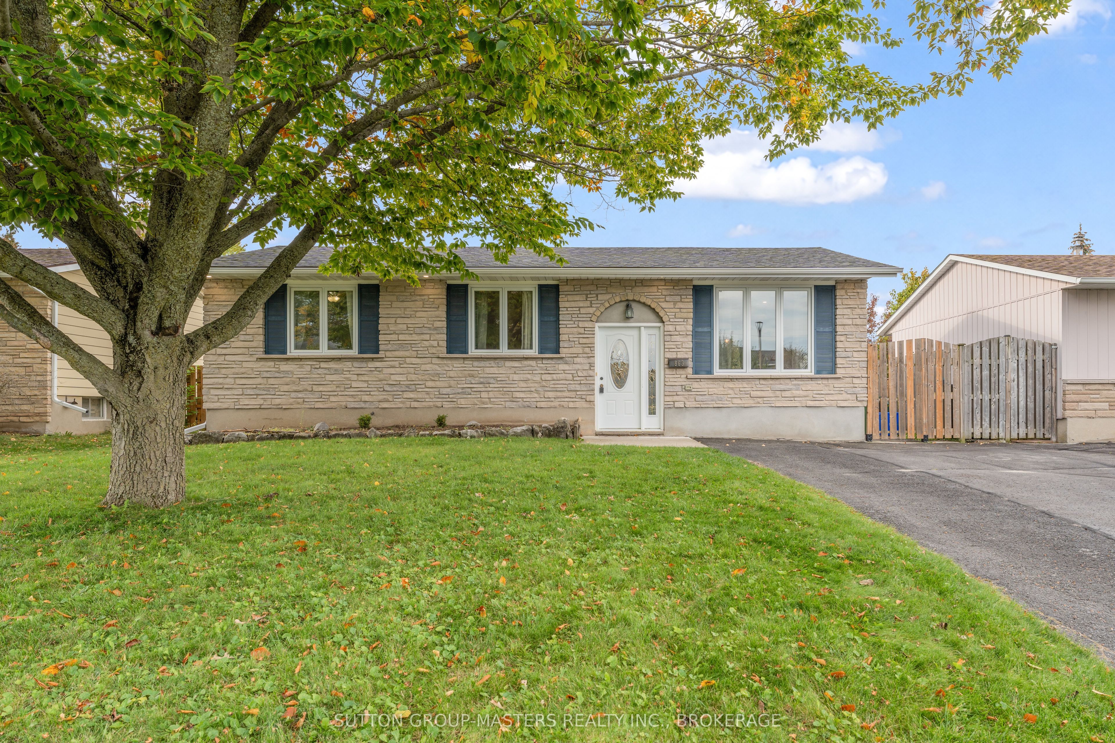 863 Pembridge Crescent Property Photo 2