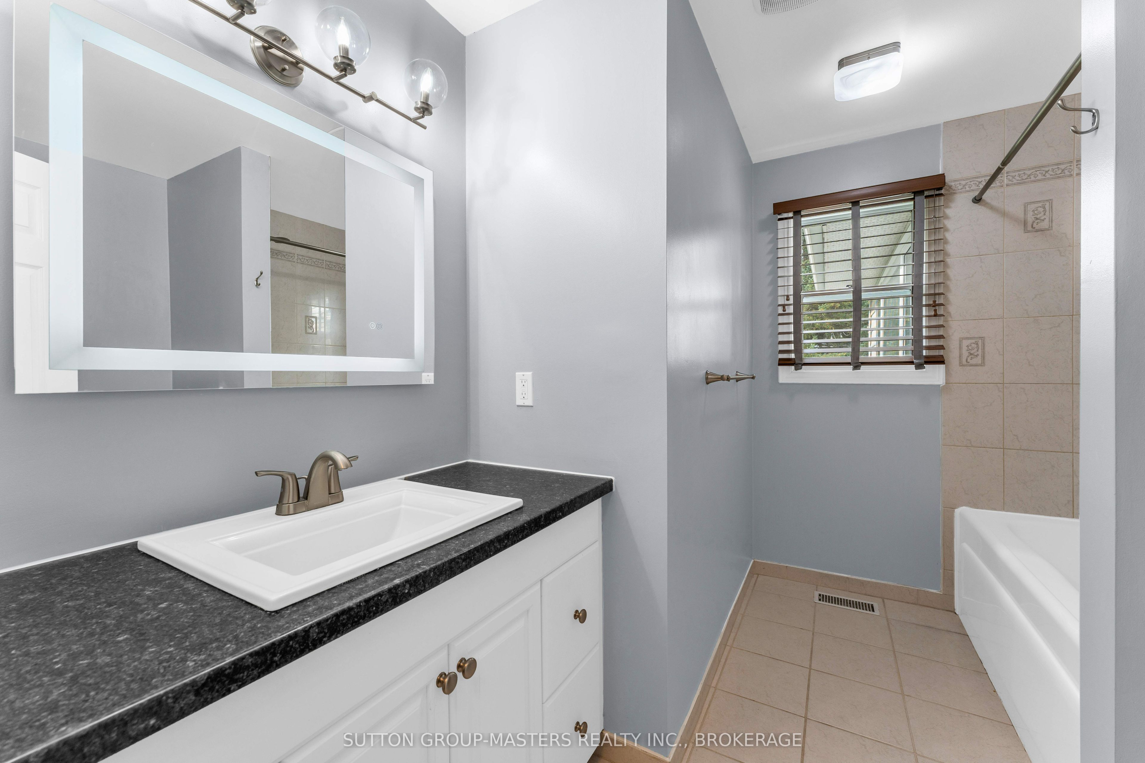 863 Pembridge Crescent Property Photo 19