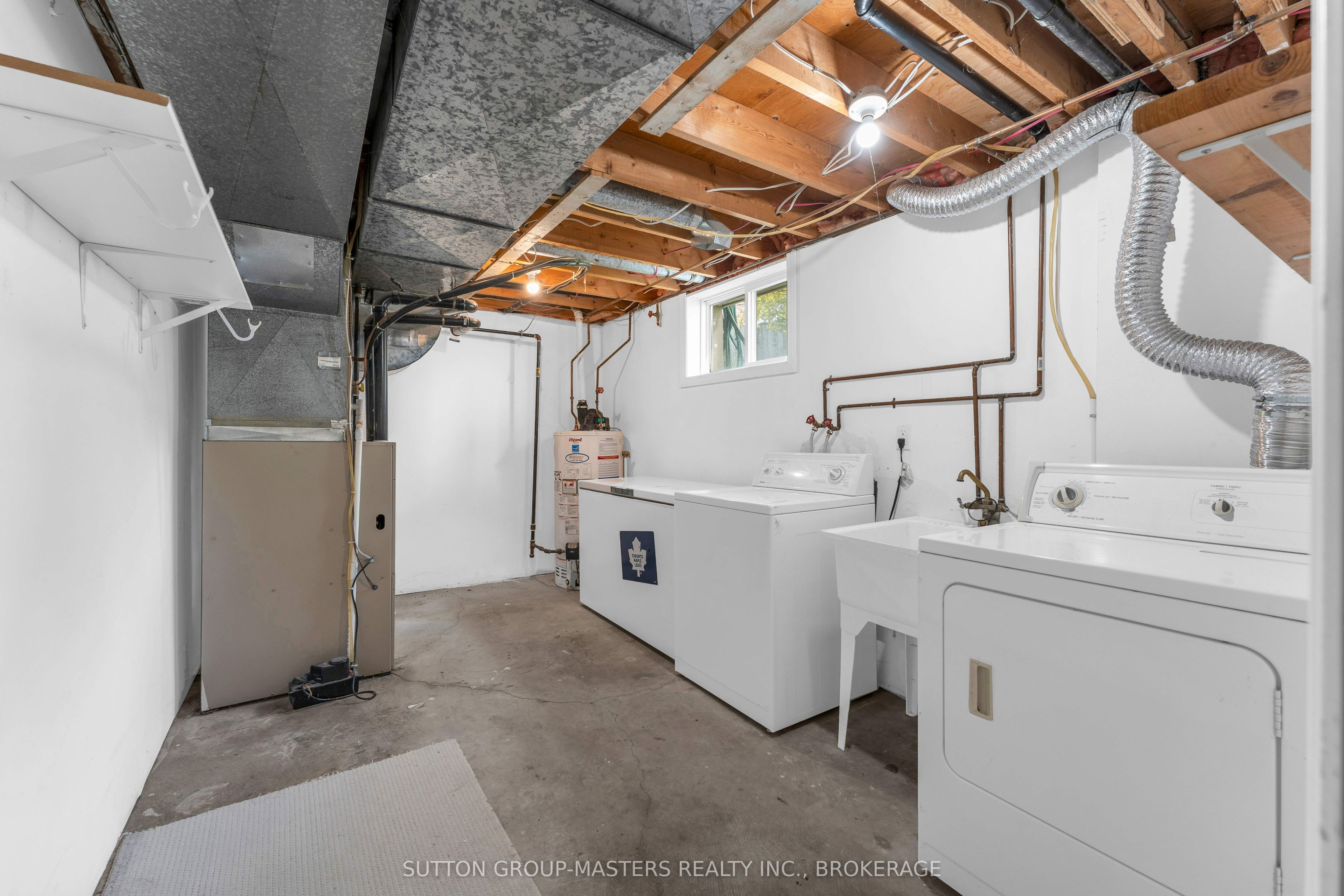 863 Pembridge Crescent Property Photo 36
