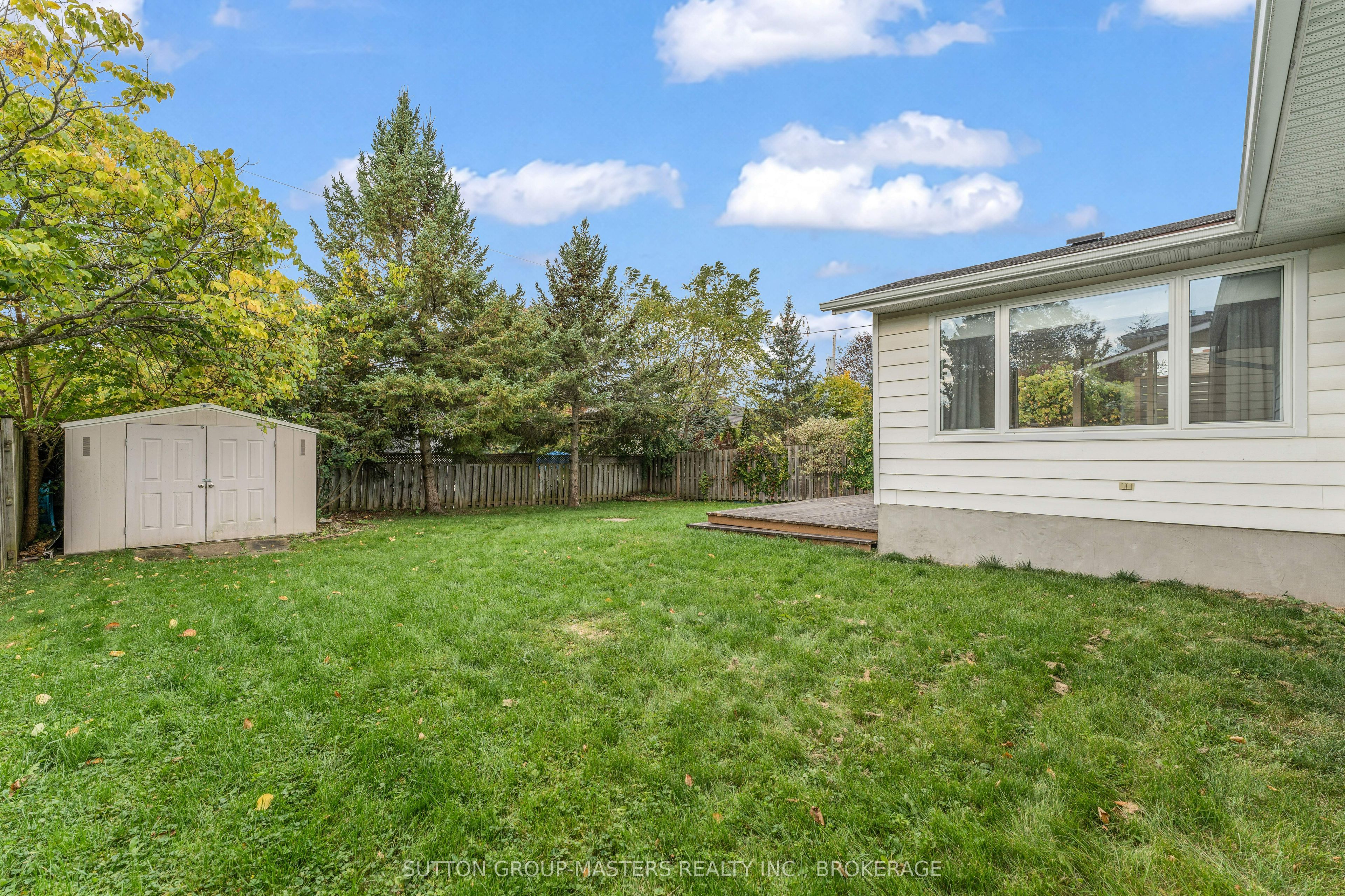 863 Pembridge Crescent Property Photo 45