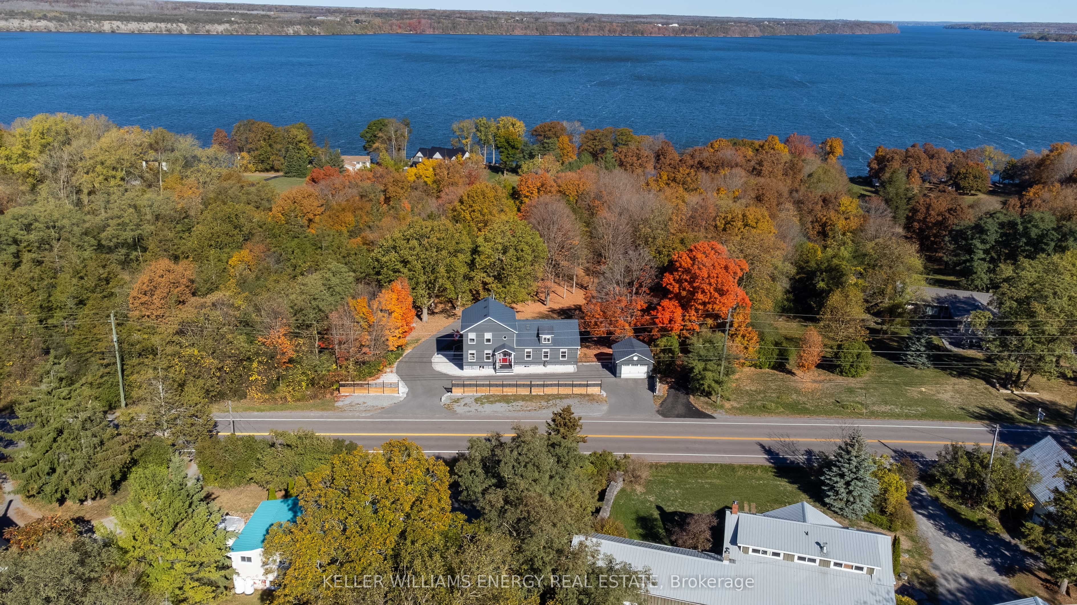 11858 Loyalist Parkway Property Photo 3