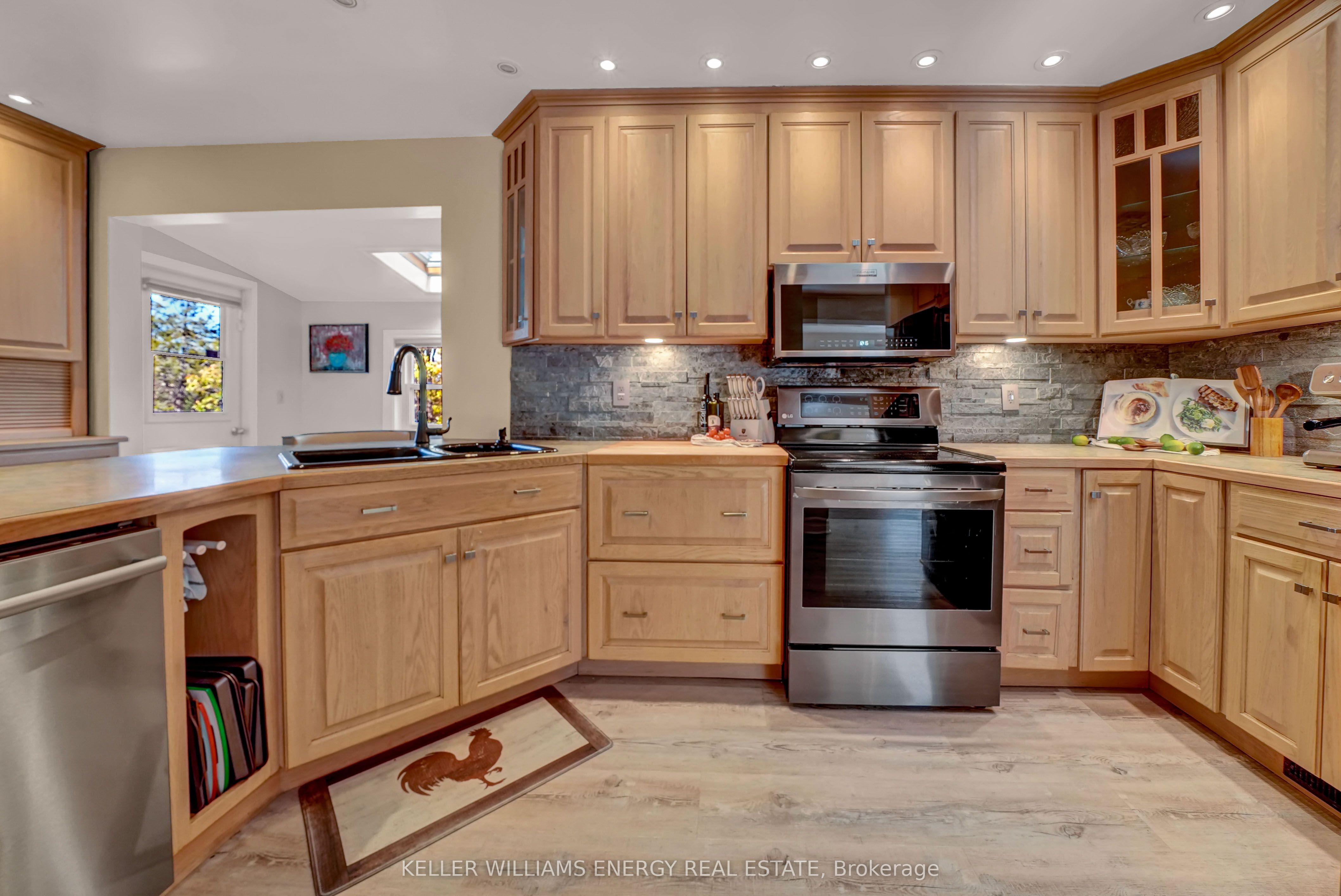 11858 Loyalist Parkway Property Photo 23