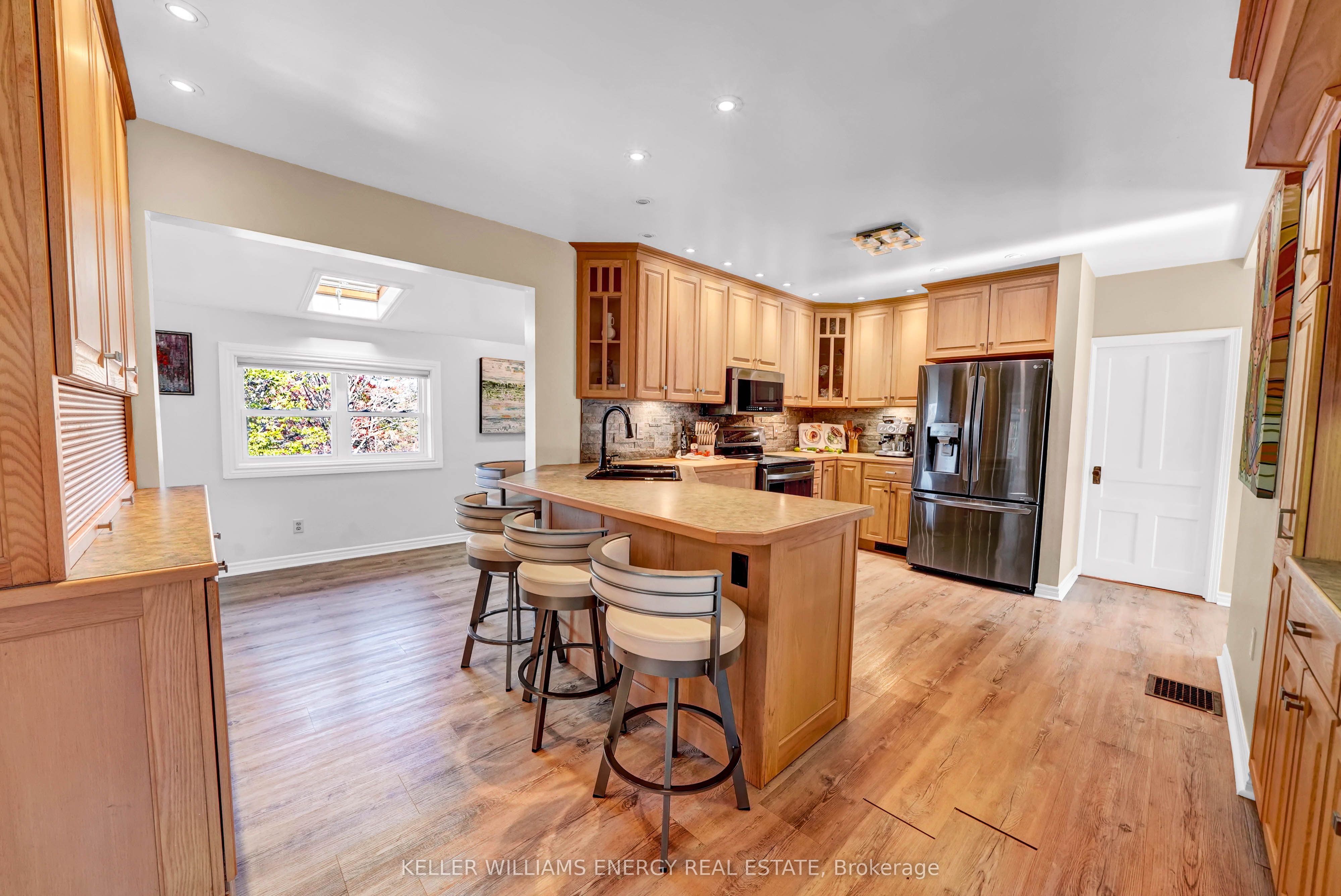 11858 Loyalist Parkway Property Photo 24