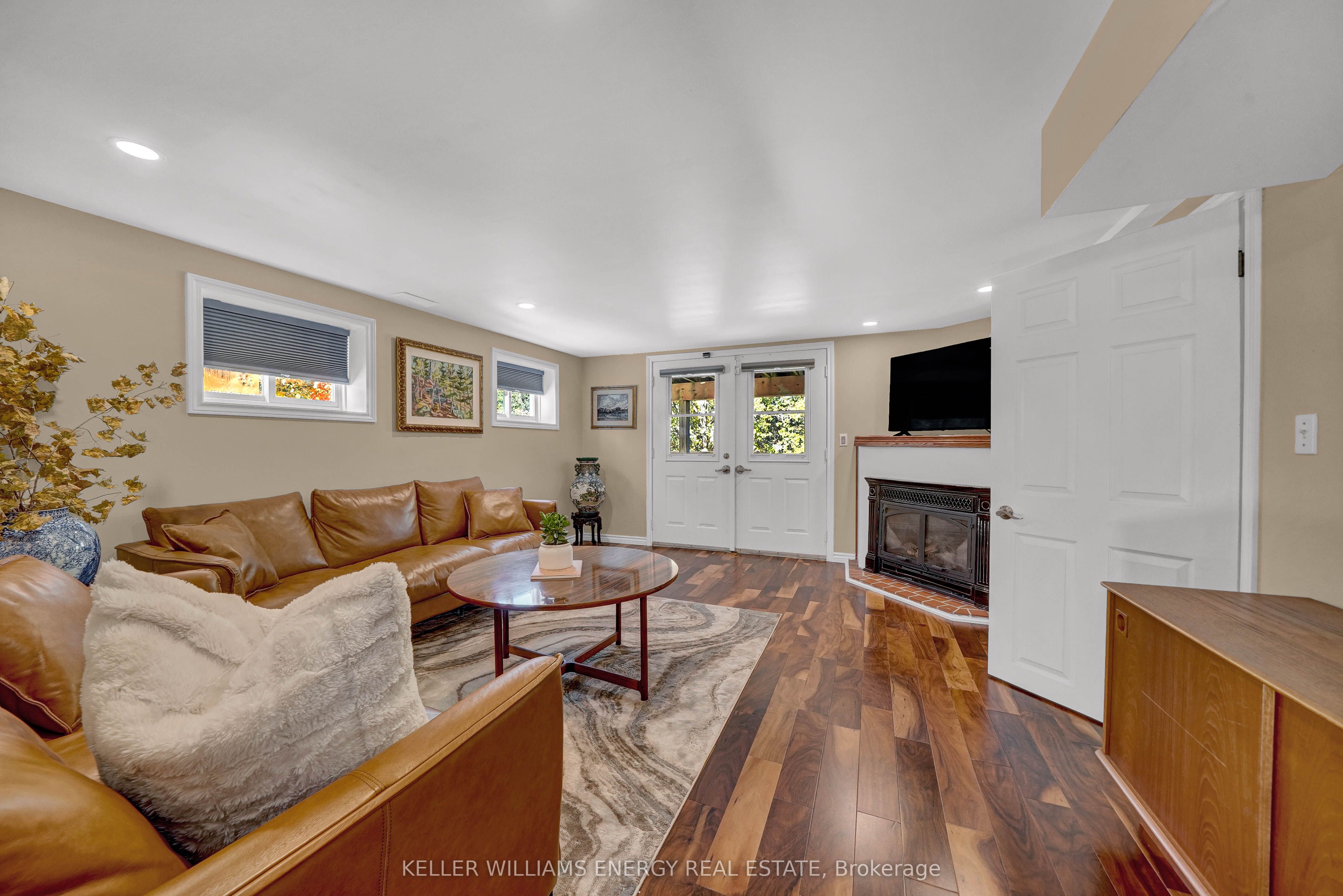 11858 Loyalist Parkway Property Photo 33