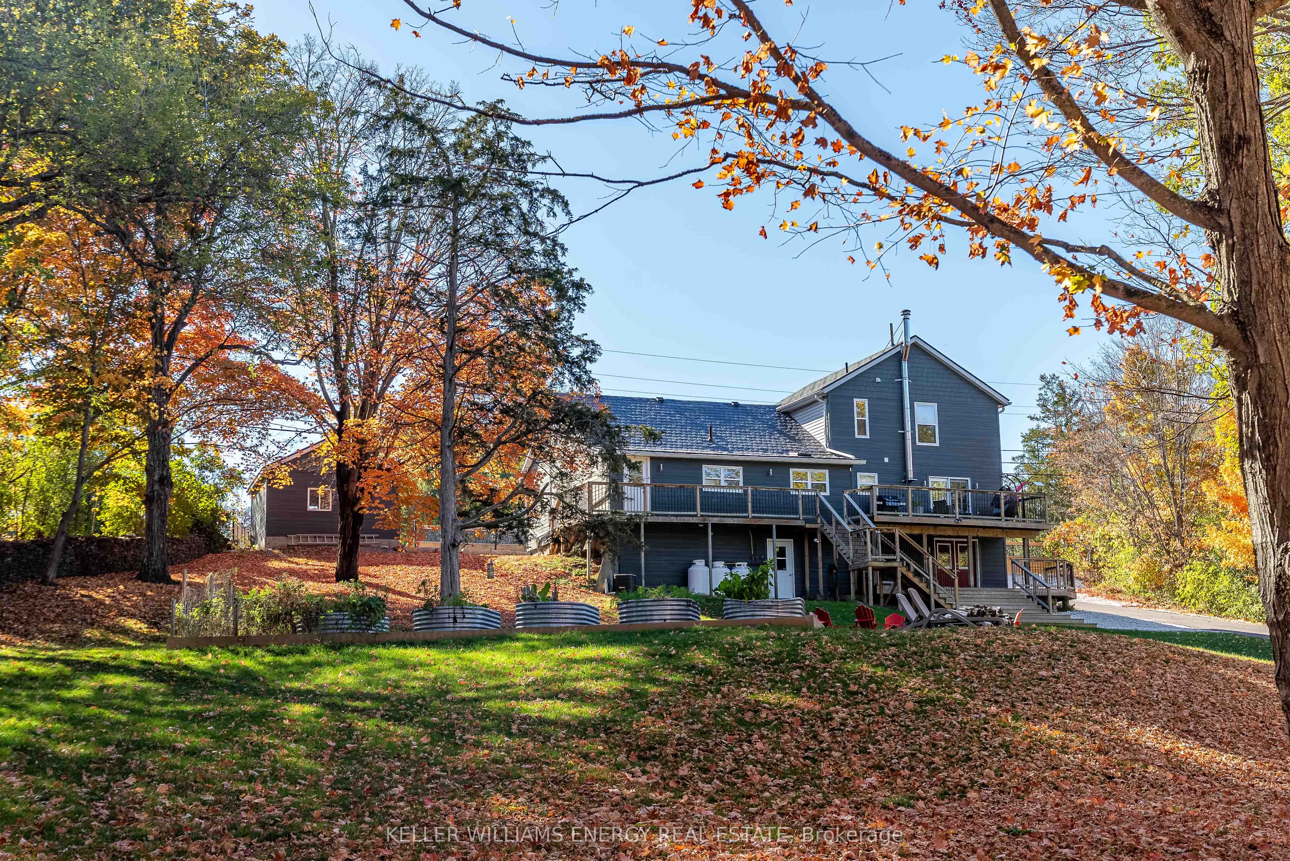 11858 Loyalist Parkway Property Photo 45
