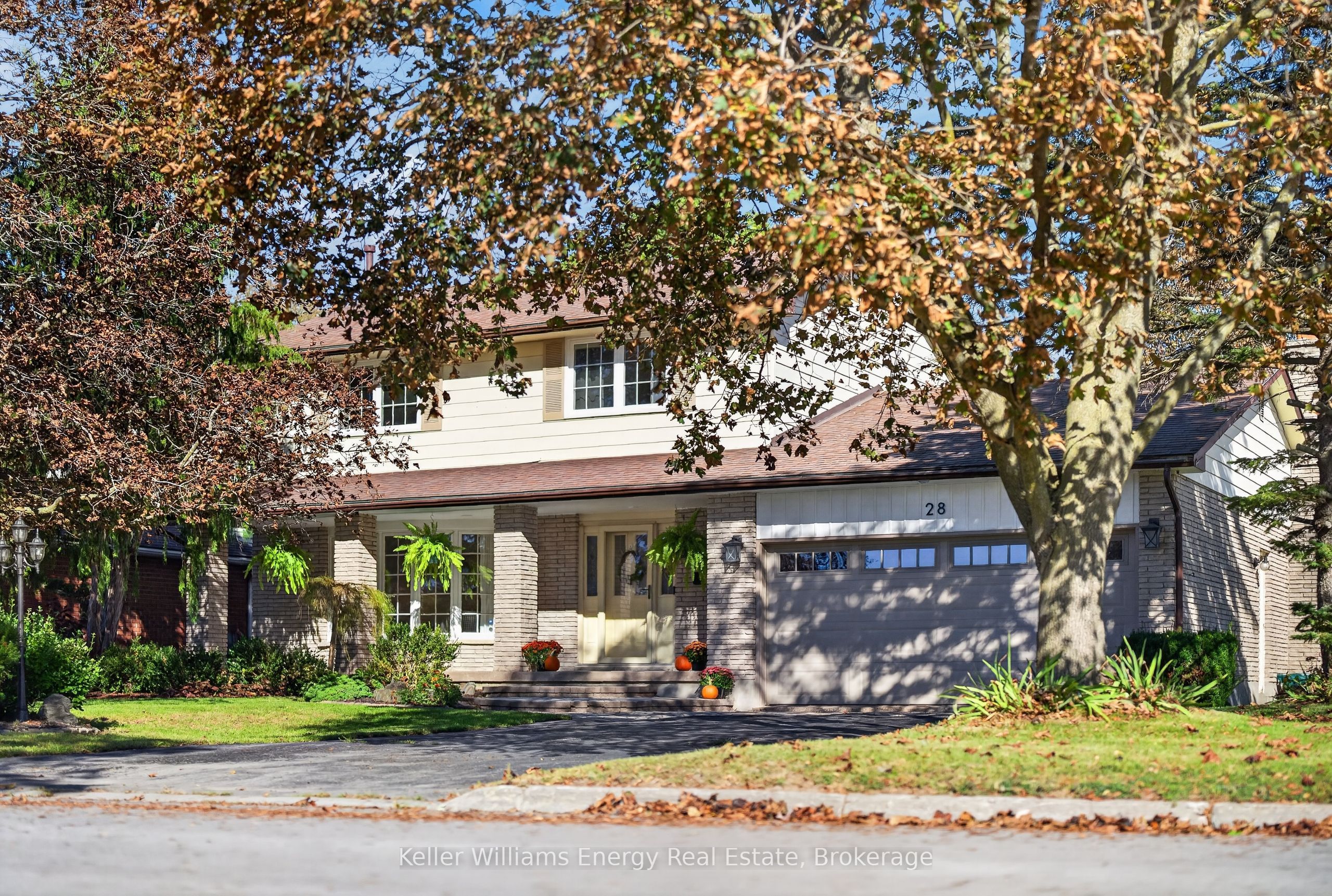 28 Briarwood Crescent Property Photo 1