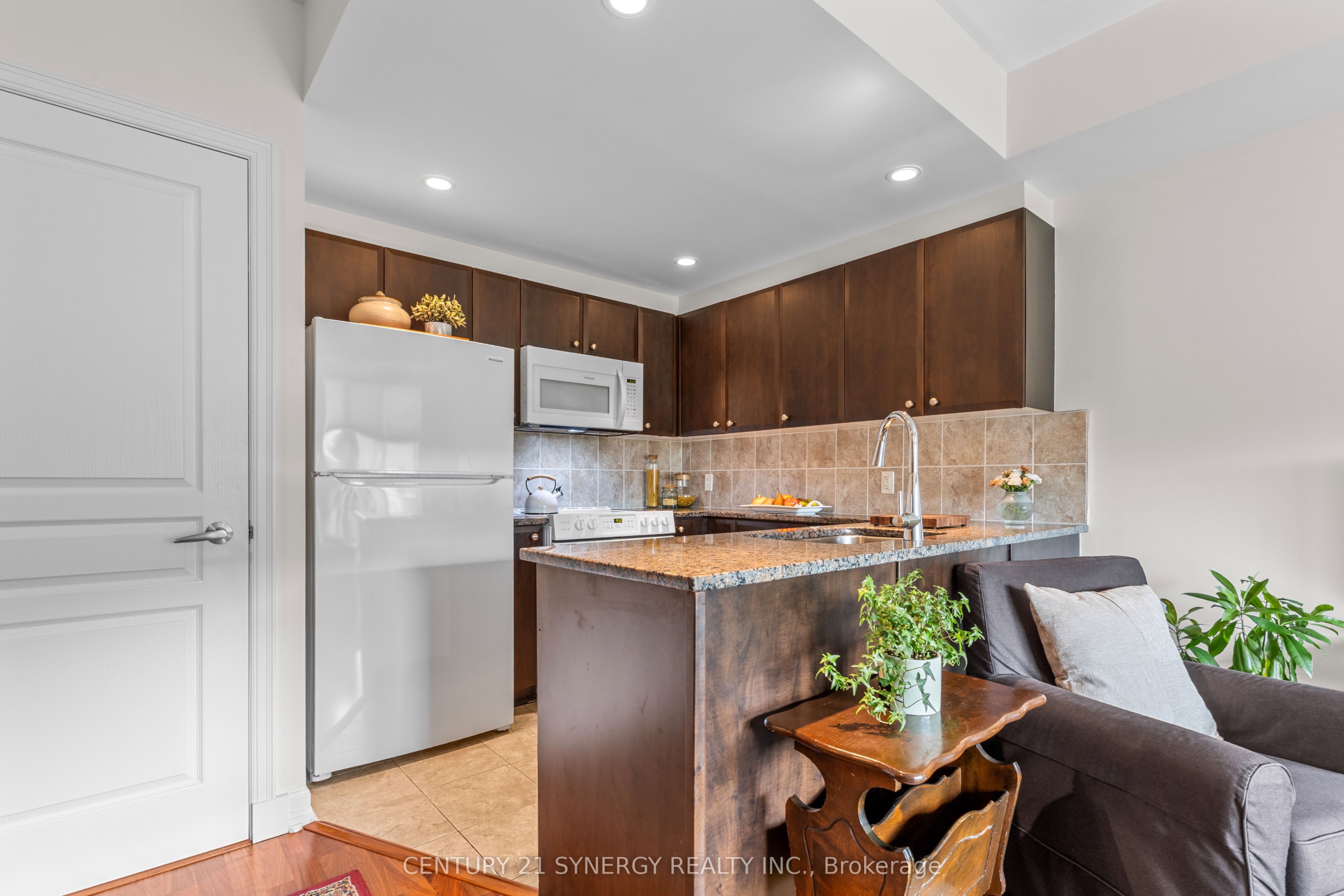 200 Besserer Street 501 Property Photo 10
