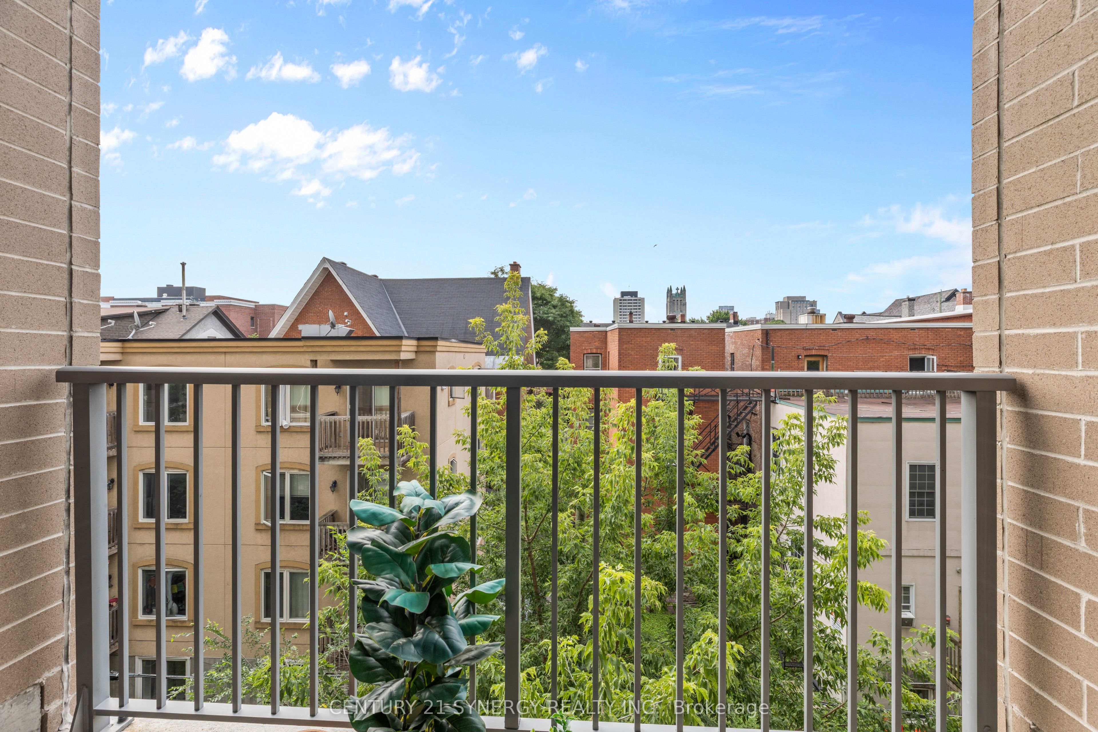 200 Besserer Street 501 Property Photo 17