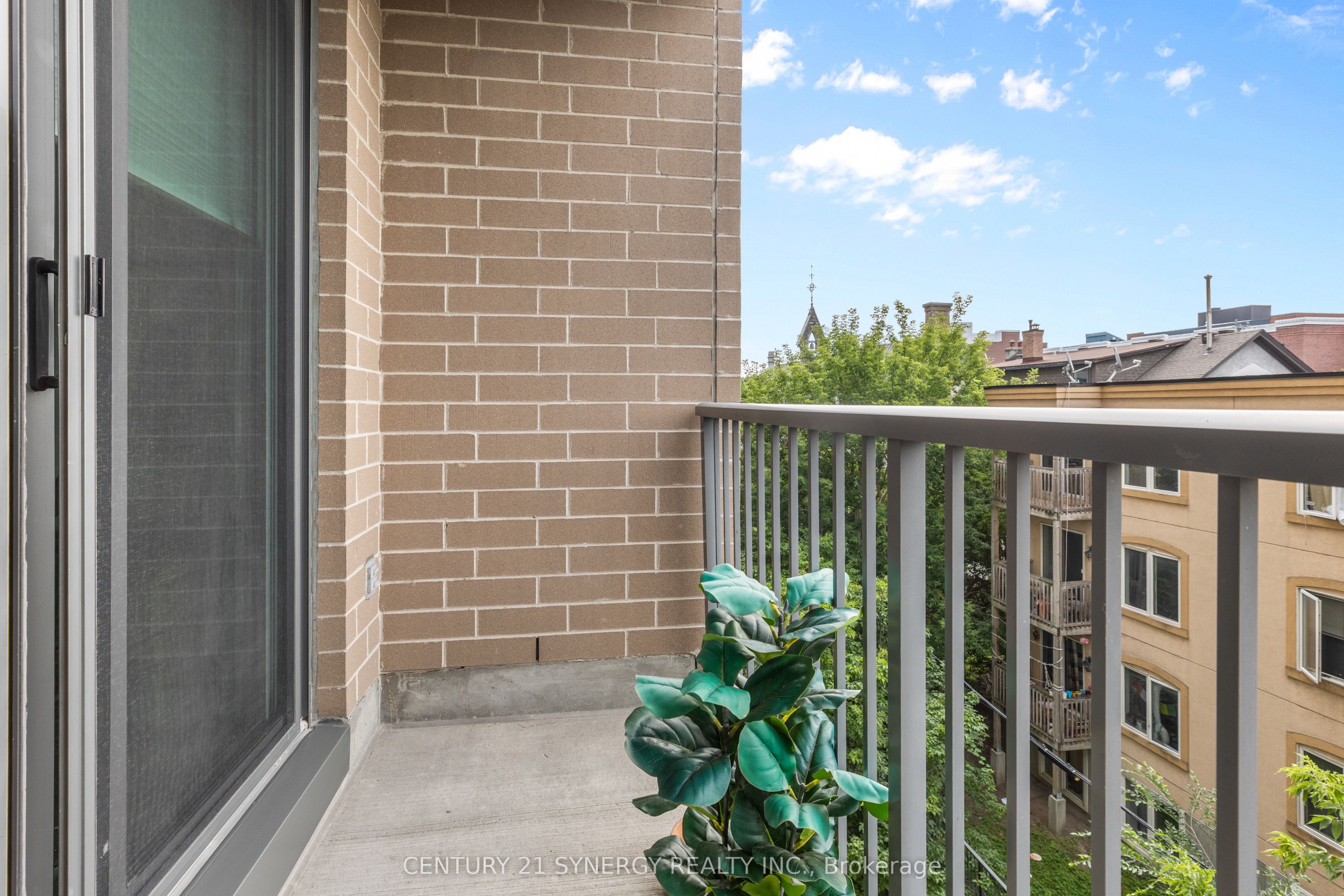 200 Besserer Street 501 Property Photo 18