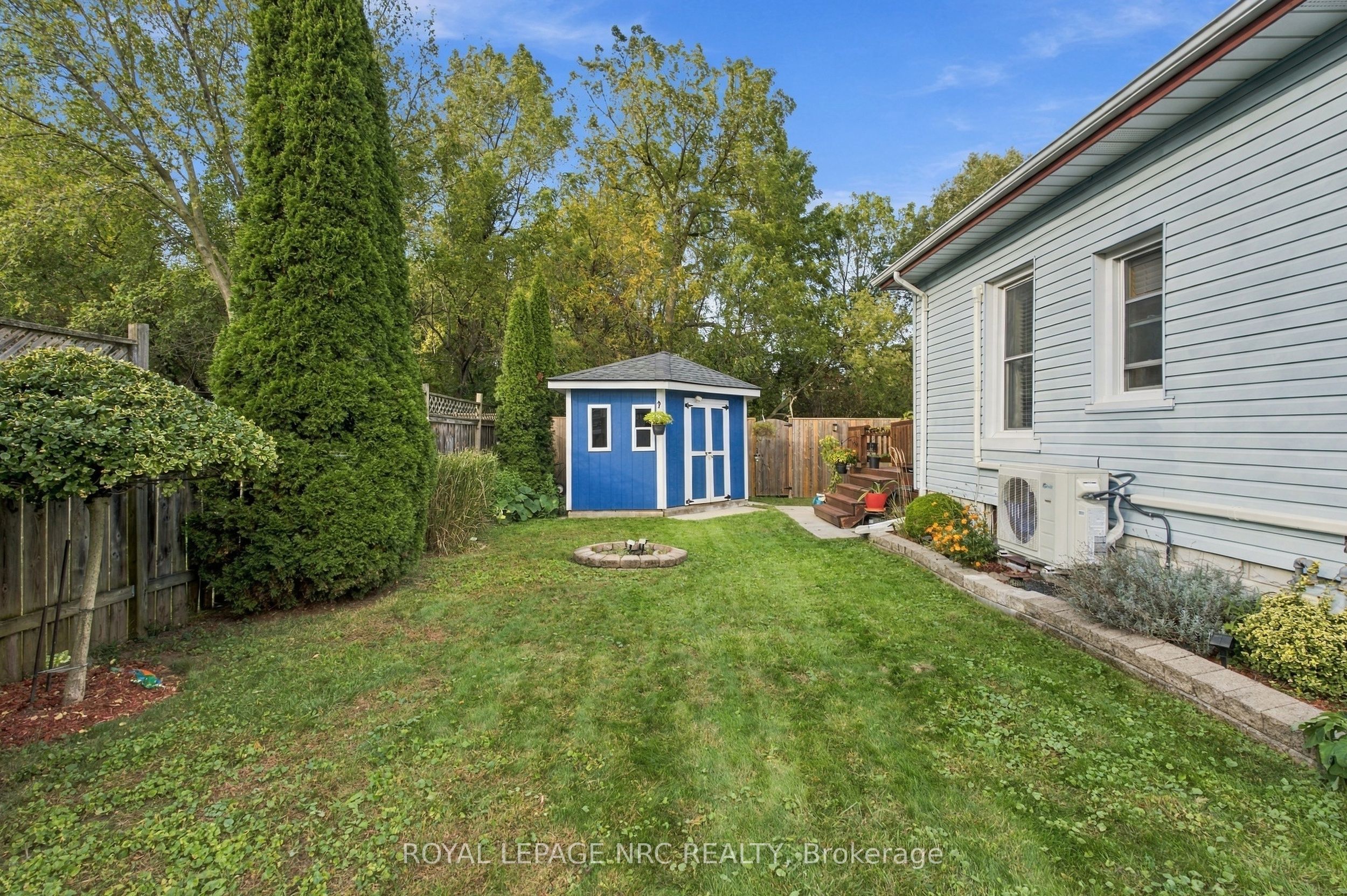 4455 Park Street E Property Photo 24