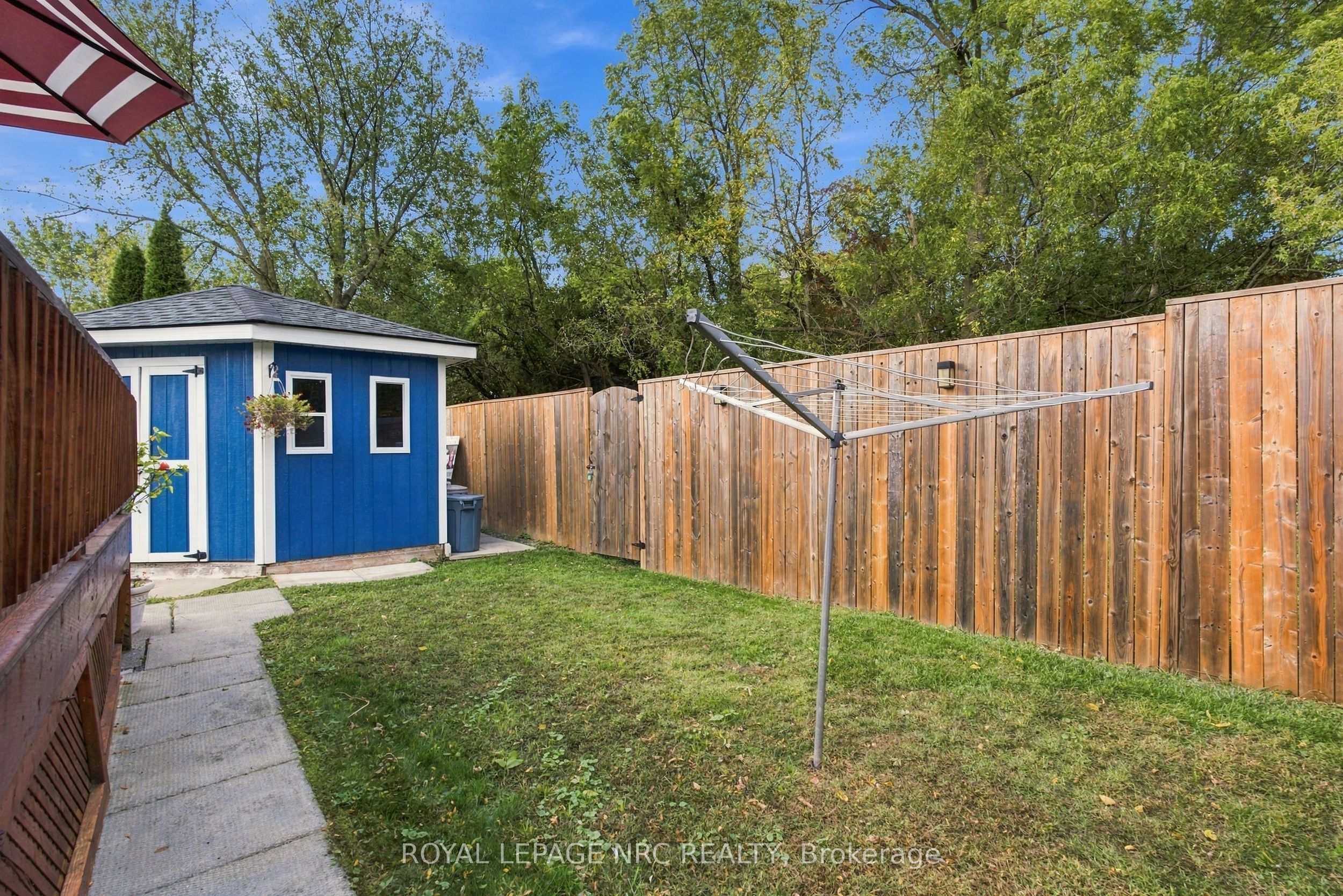 4455 Park Street E Property Photo 25