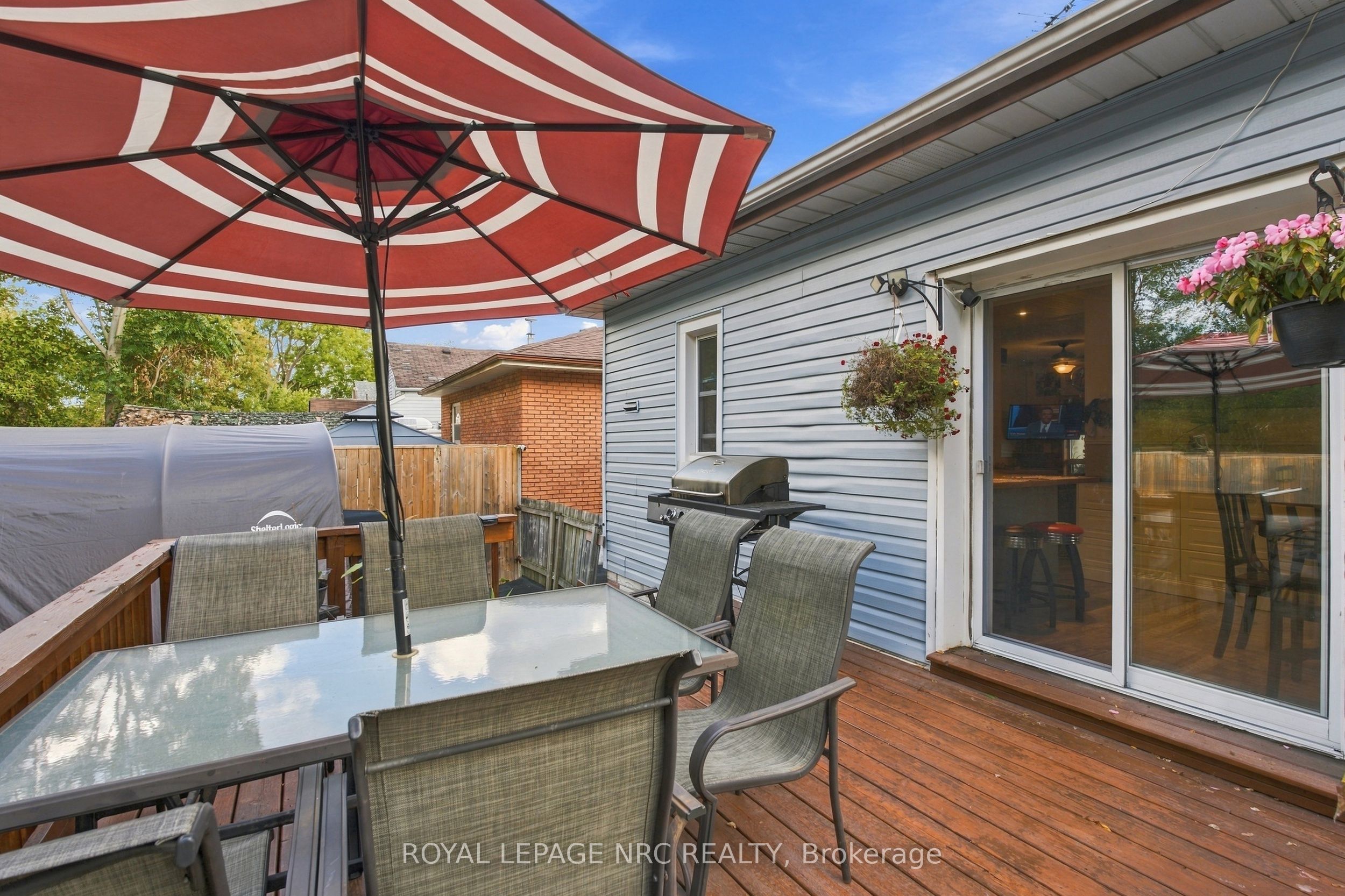 4455 Park Street E Property Photo 27