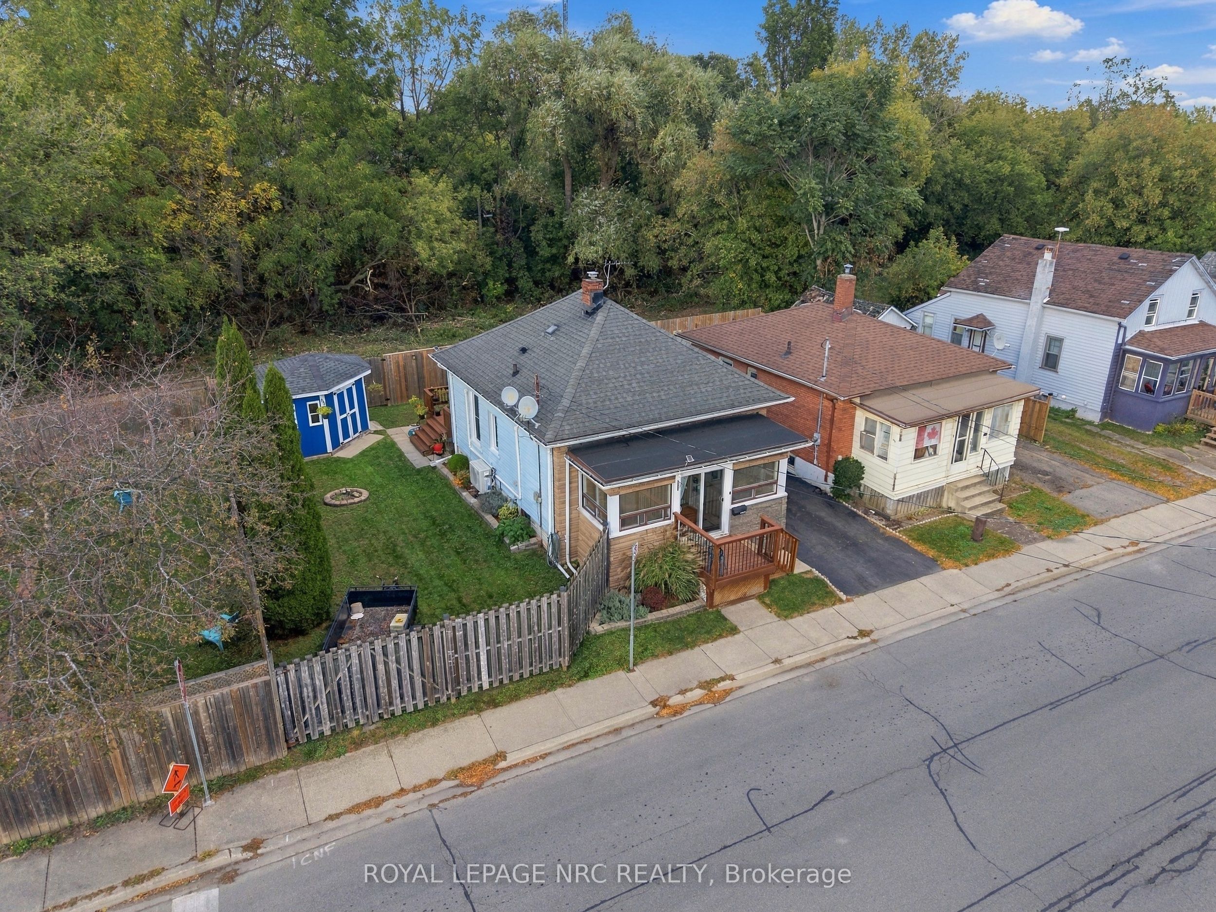 4455 Park Street E Property Photo 31