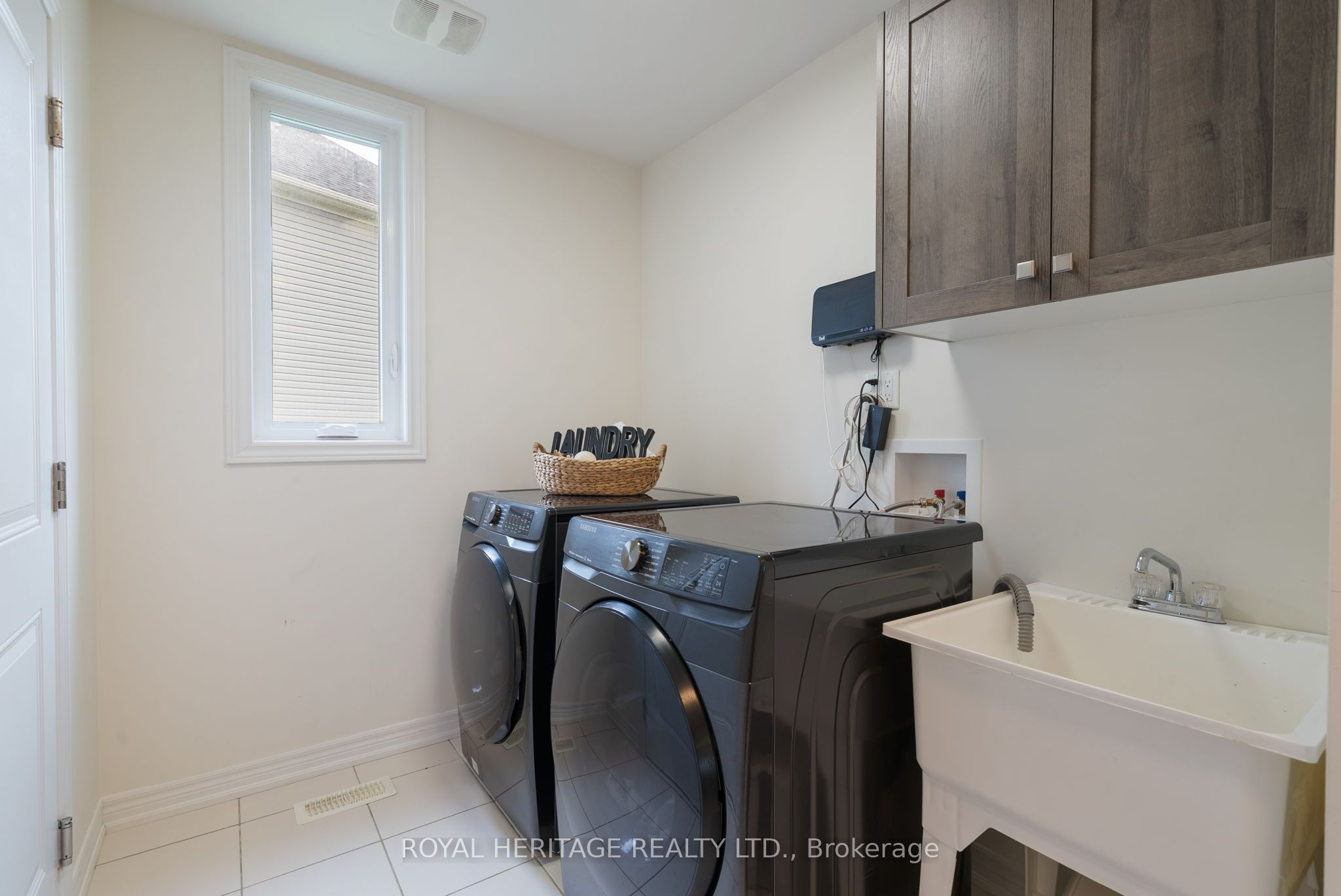 2 William Campbell Road Property Photo 32