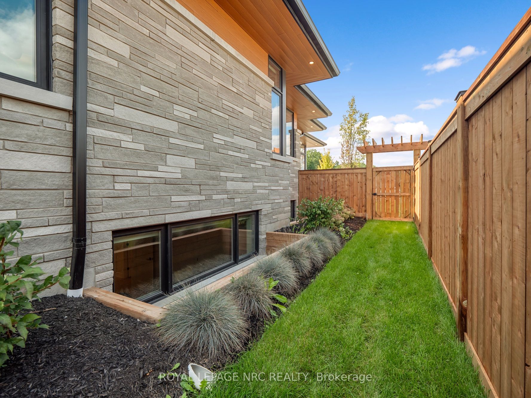 50 Page Street Property Photo 11