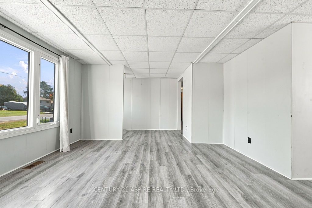 7 William Street Property Photo 5