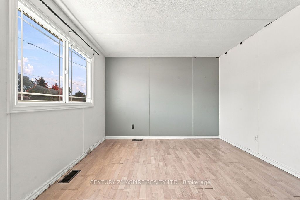 7 William Street Property Photo 28