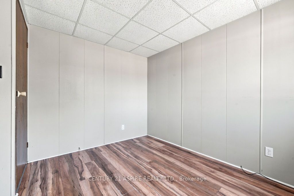 7 William Street Property Photo 32