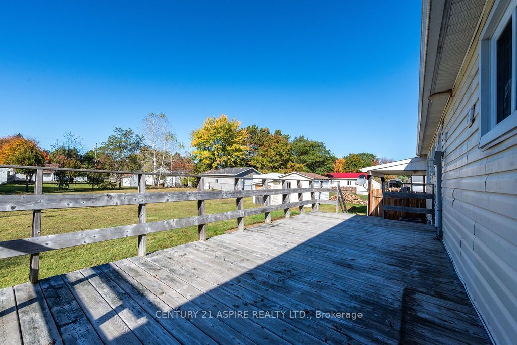 7 William Street Property Photo 35