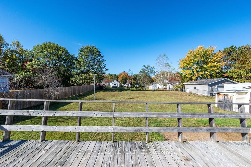 7 William Street Property Photo 36