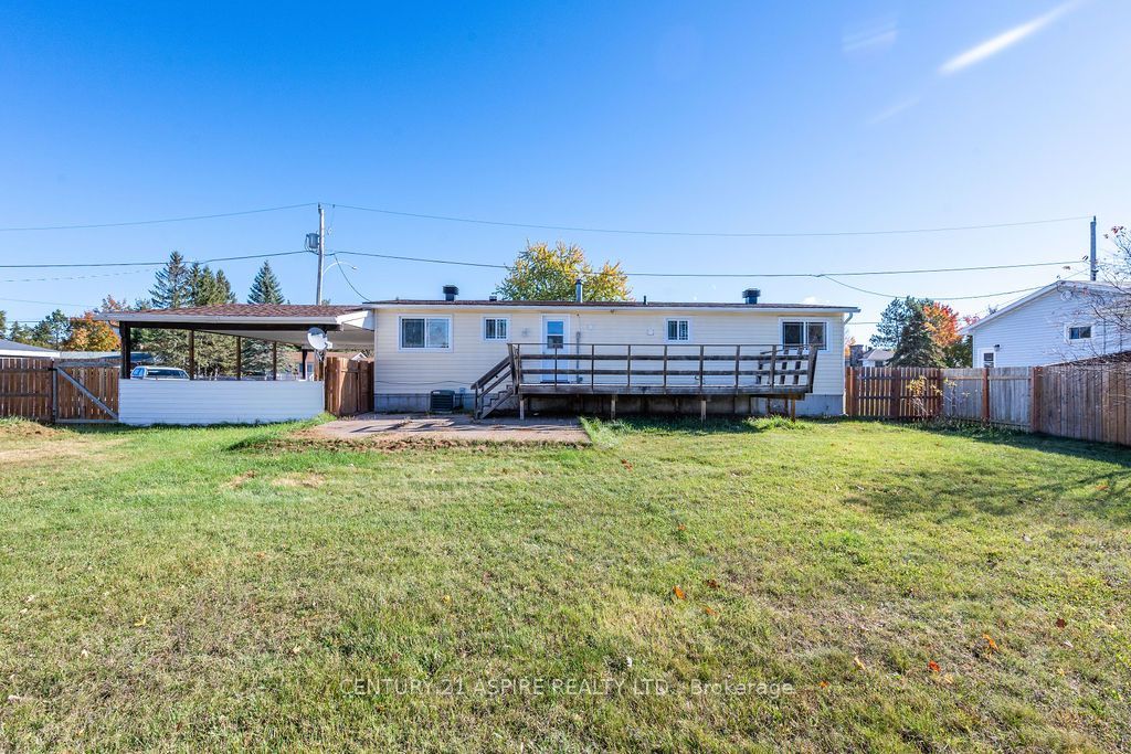 7 William Street Property Photo 37