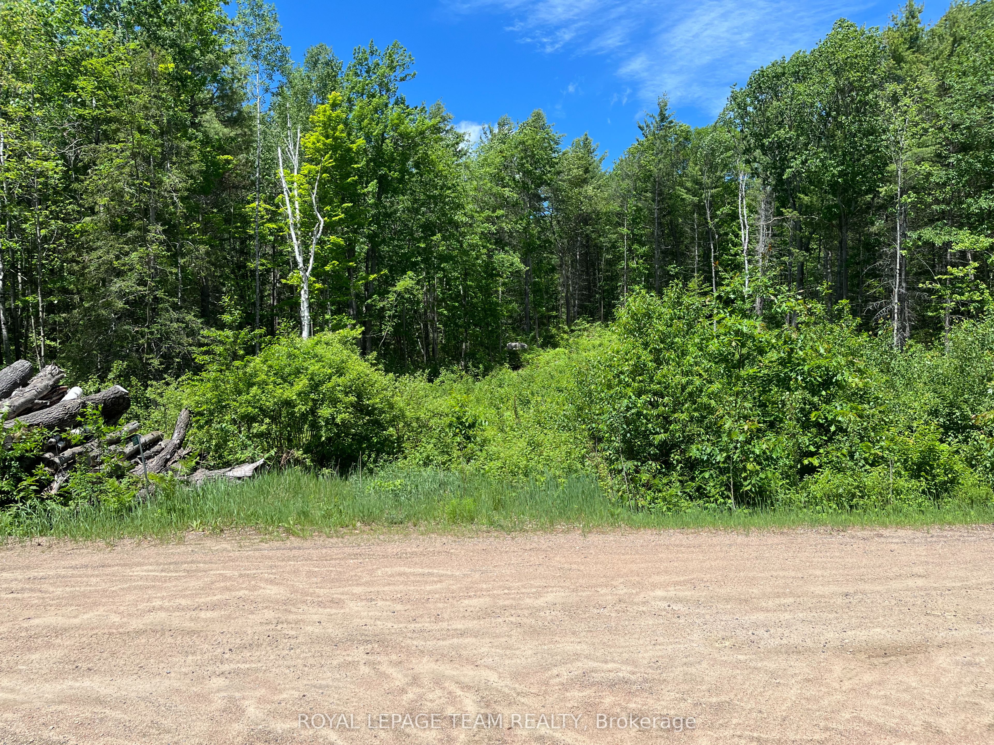 695 Long Lake Road Property Photo 2