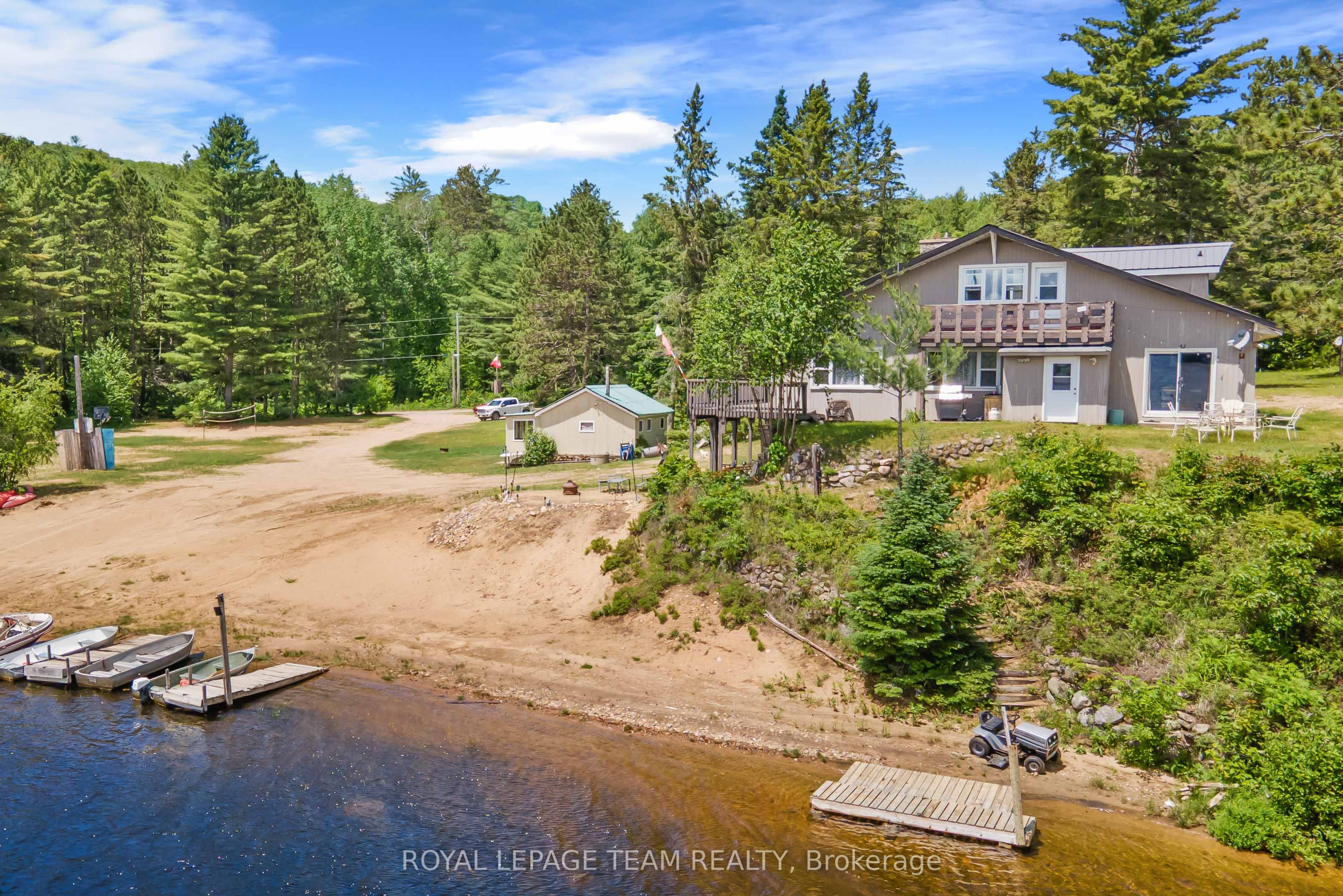 682 Long Lake Road Property Photo 7