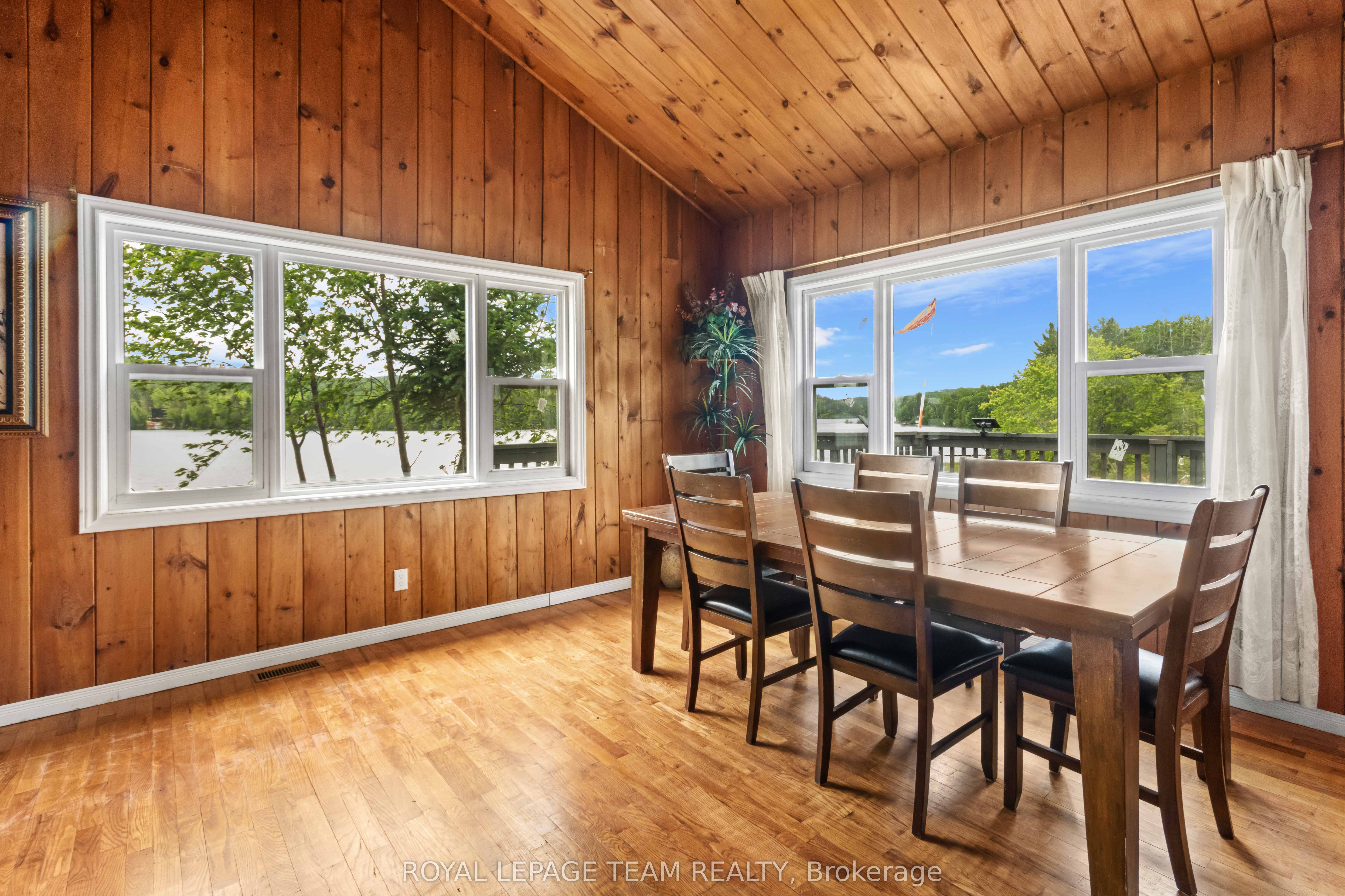 682 Long Lake Road Property Photo 10