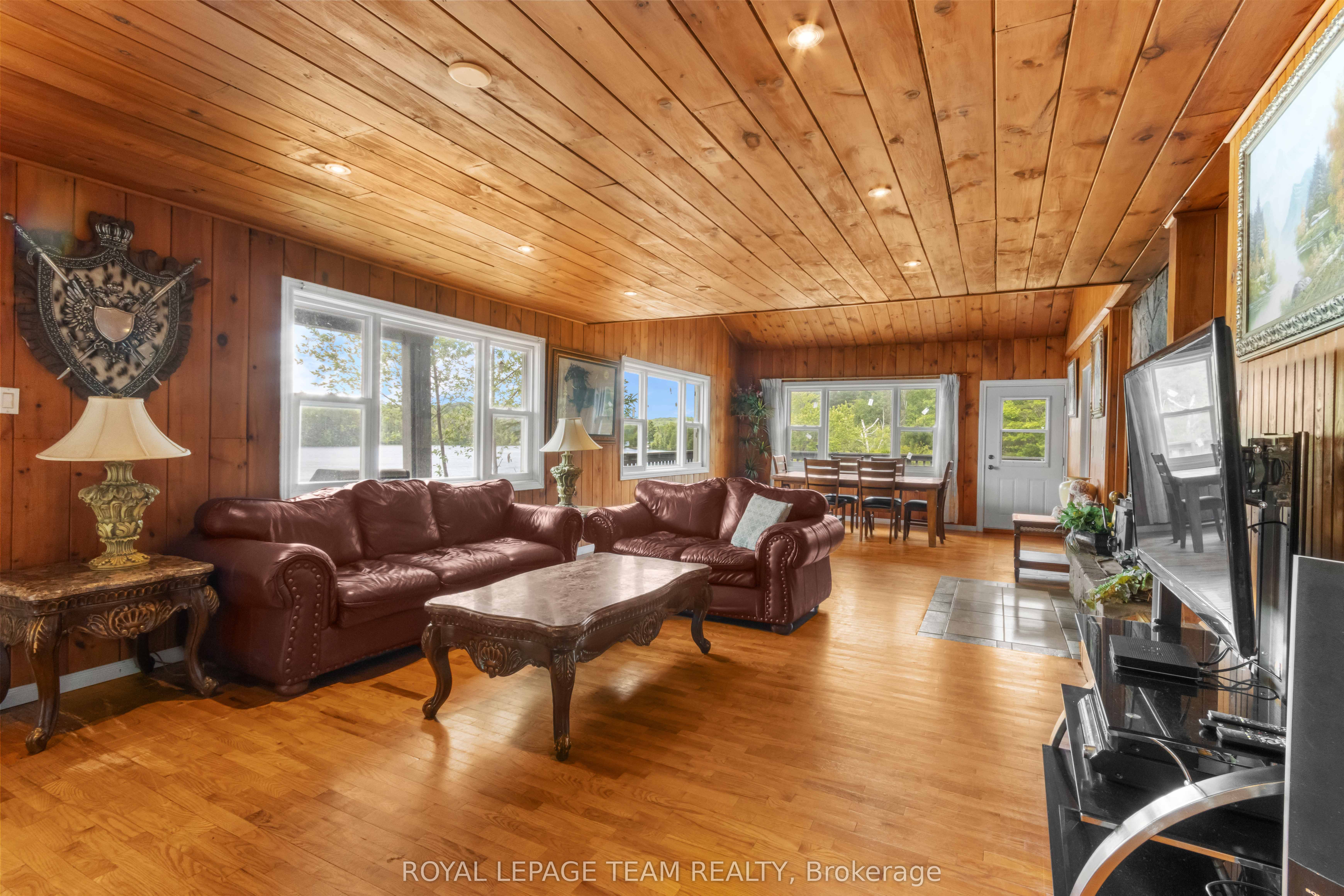 682 Long Lake Road Property Photo 15