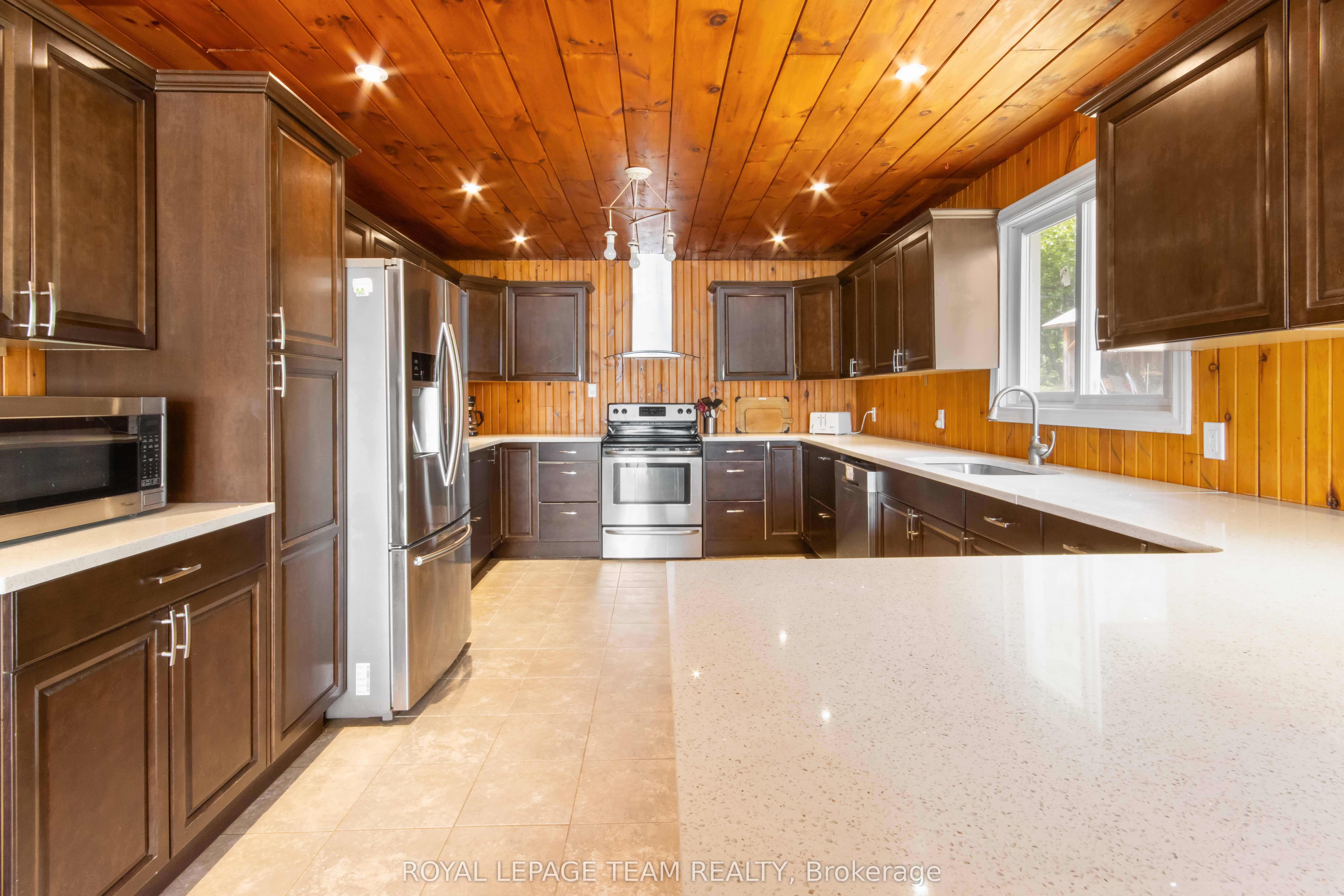 682 Long Lake Road Property Photo 20