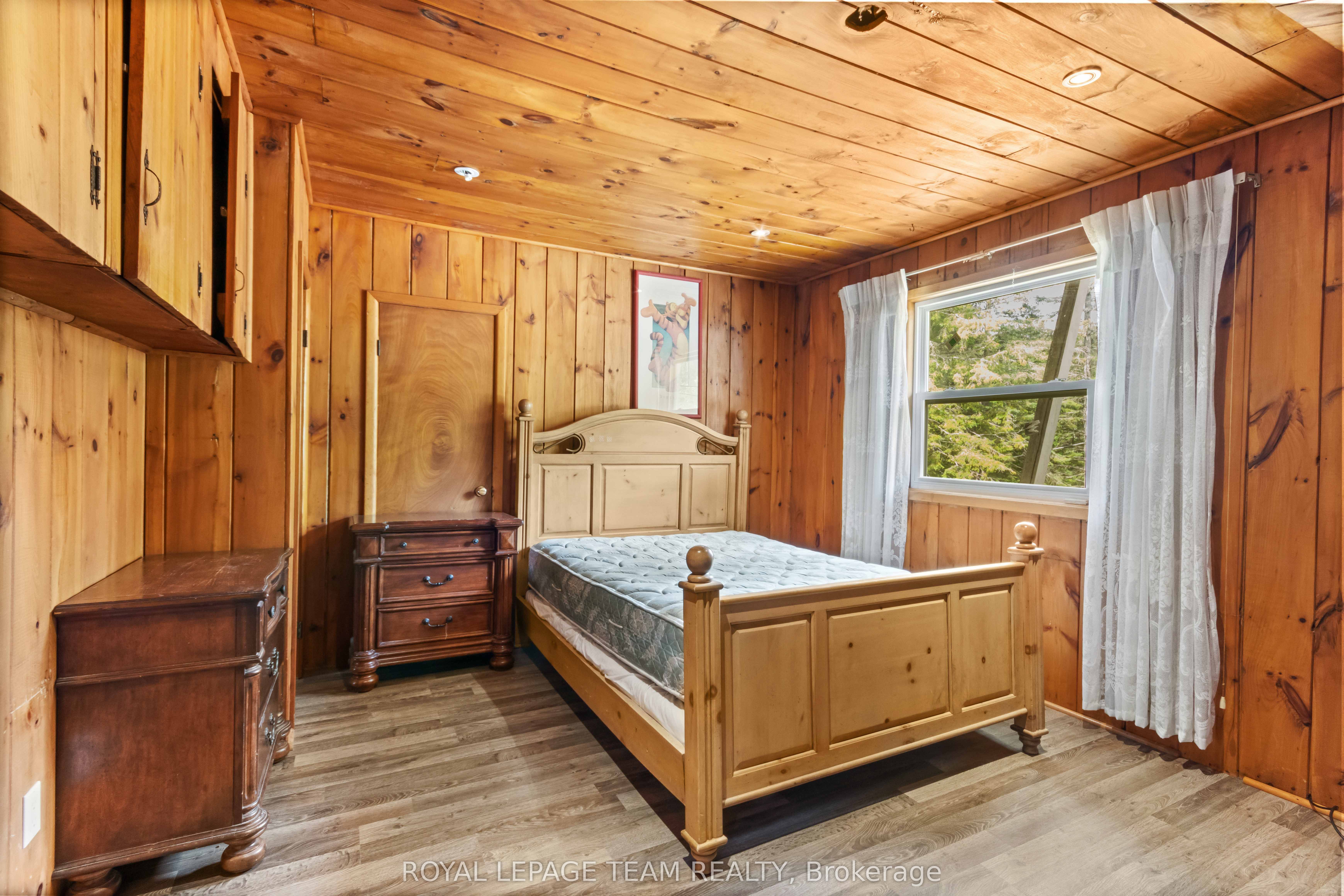 682 Long Lake Road Property Photo 36
