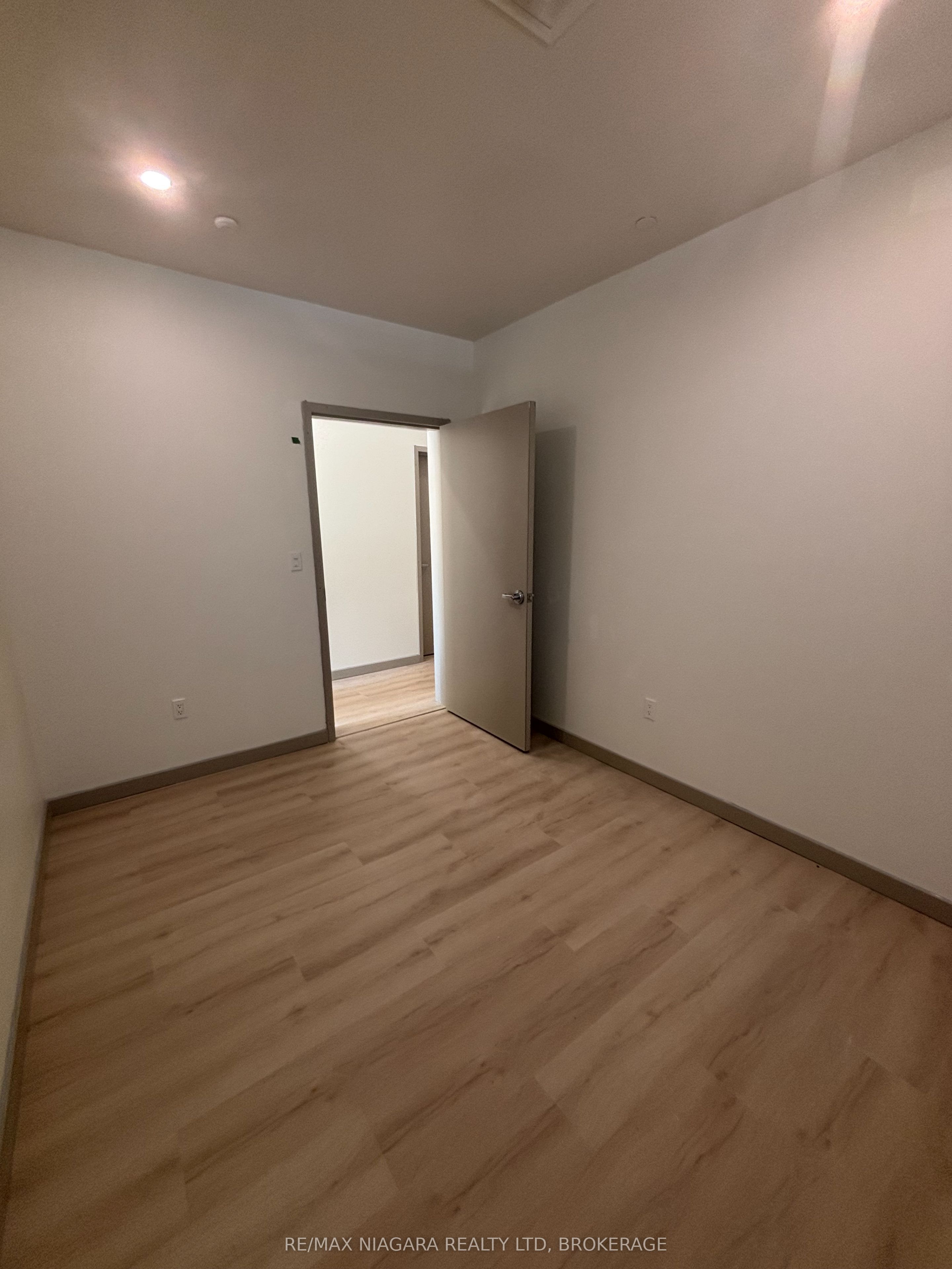 1440 Pelham Street 2 Property Photo 2