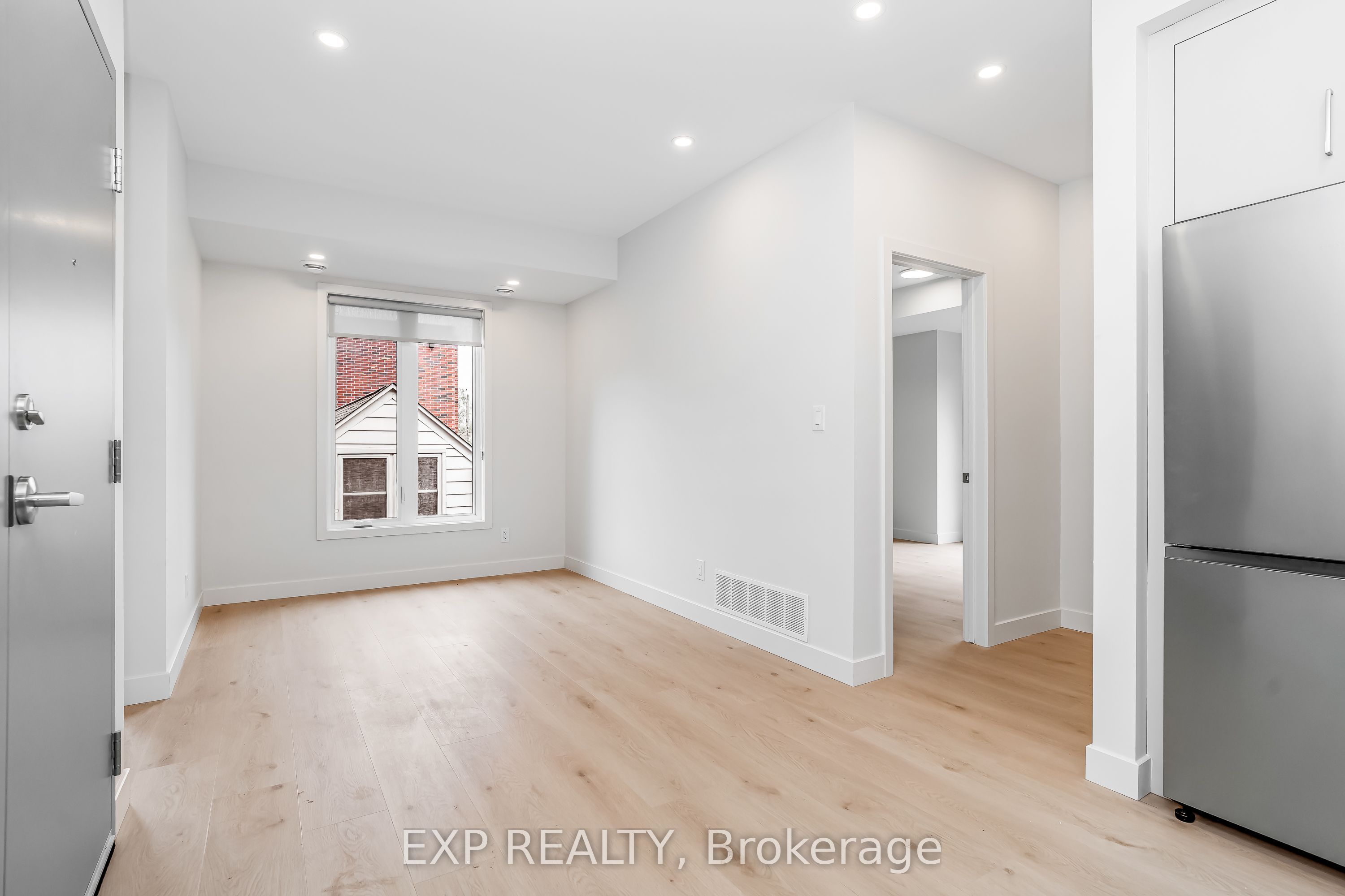 1267 Summerville Avenue 5 Property Photo 10