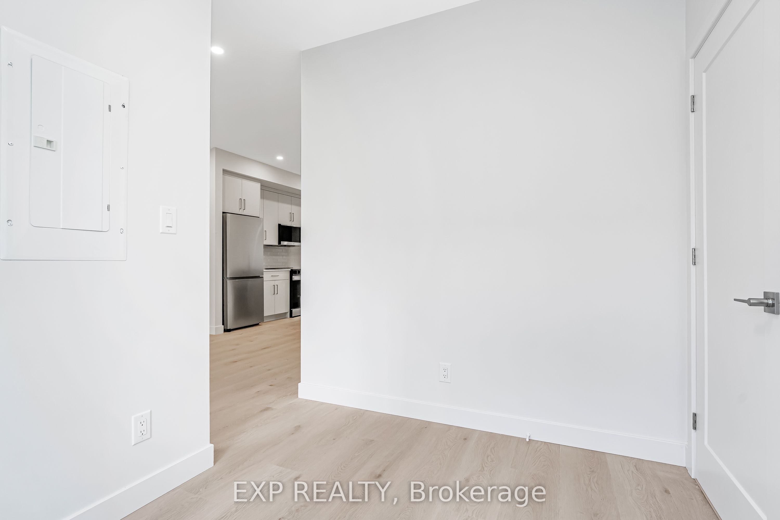 1267 Summerville Avenue 5 Property Photo 21
