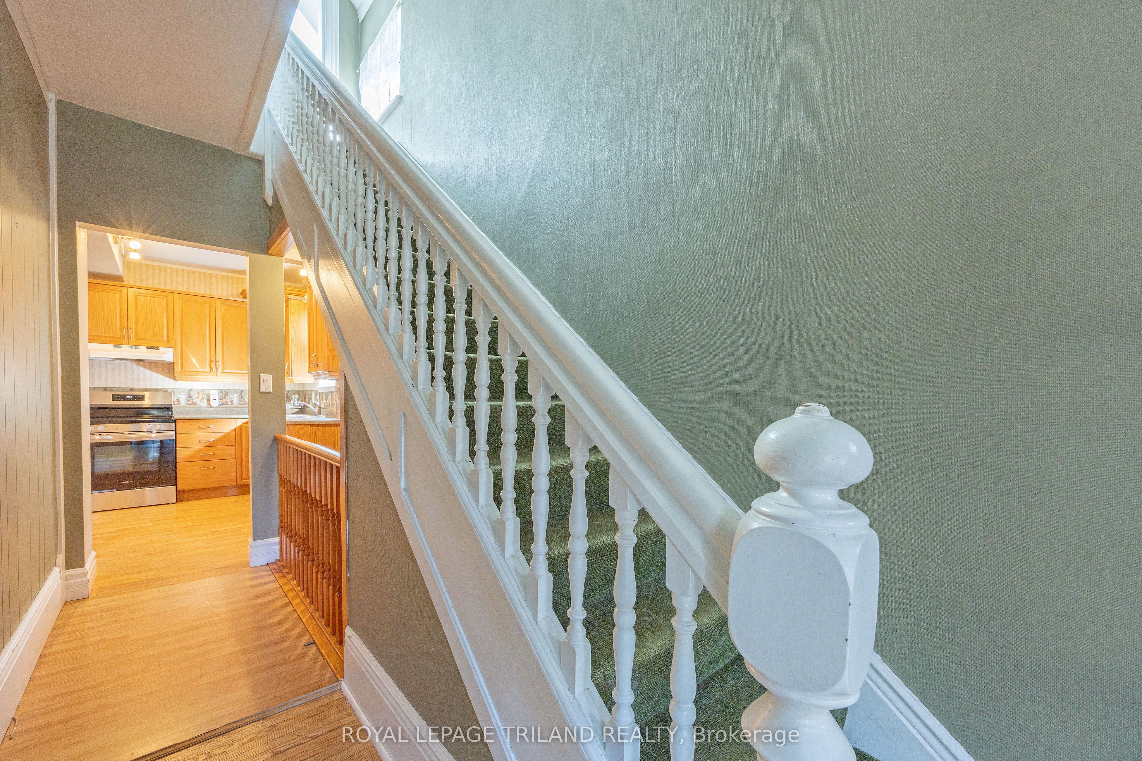 22 Hemlock Street Property Photo 7