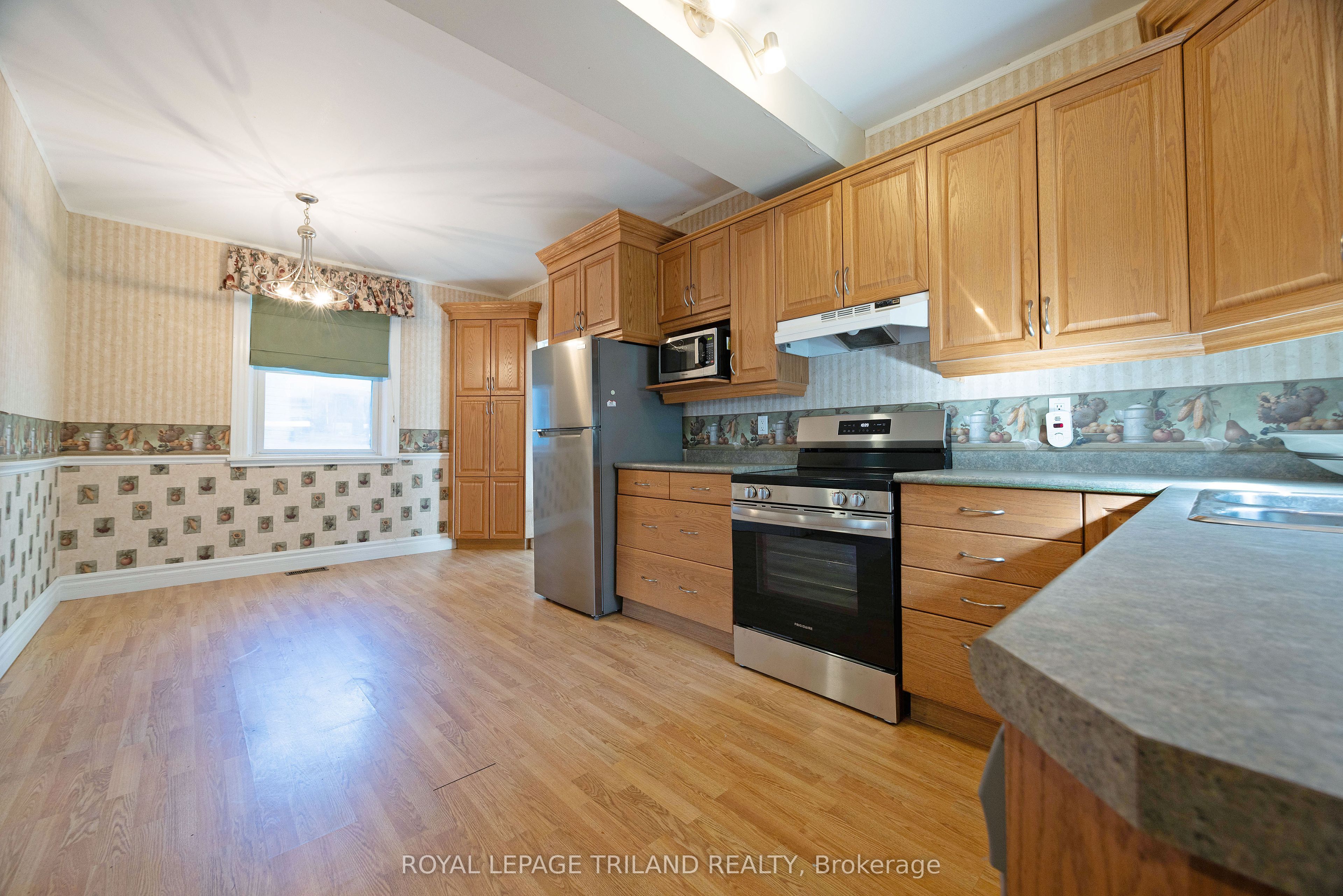 22 Hemlock Street Property Photo 13