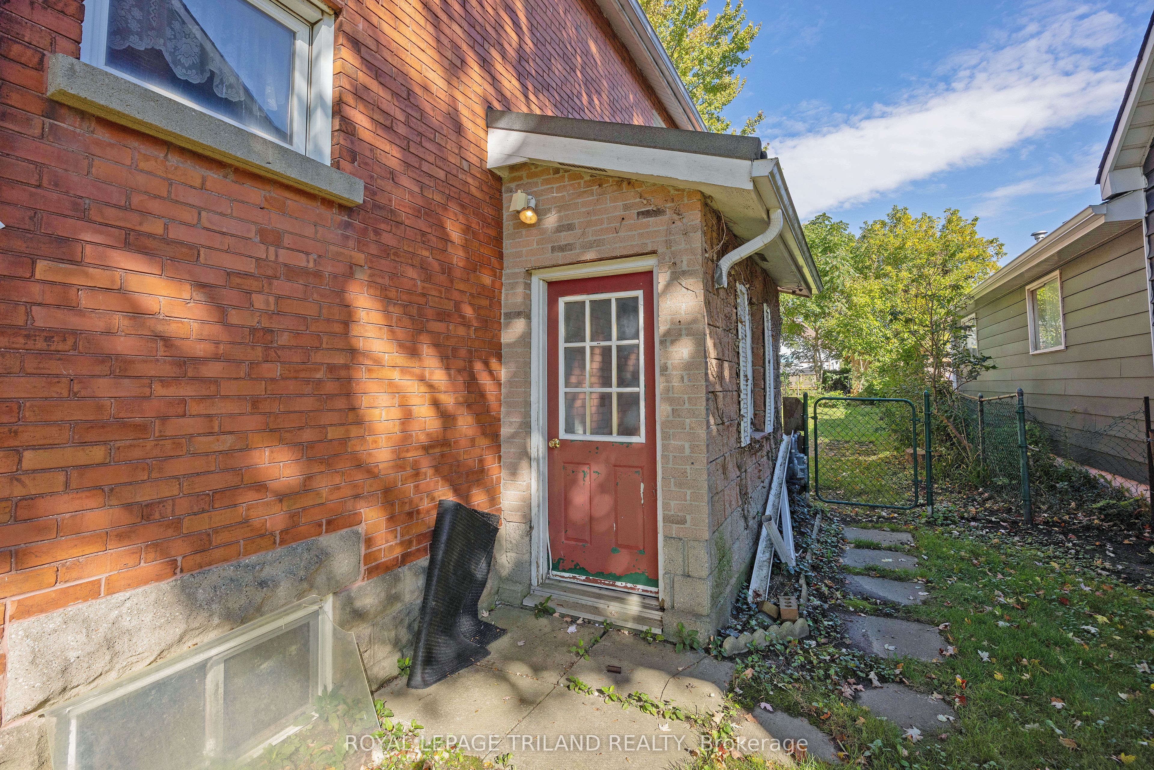 22 Hemlock Street Property Photo 27