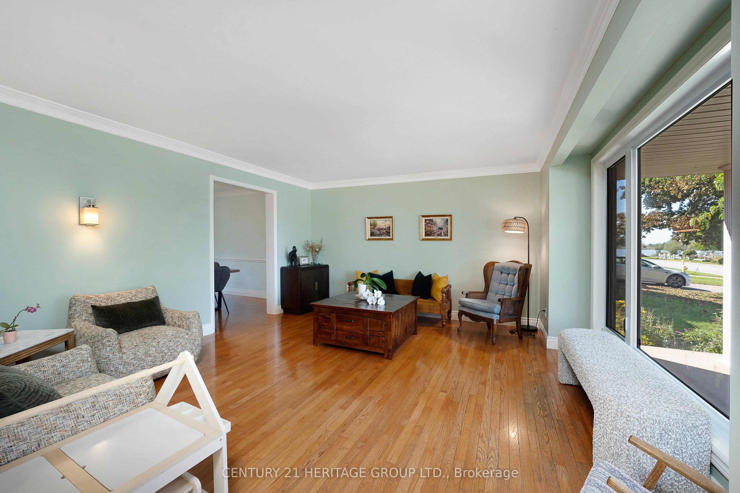 121 South Riverview Street Property Photo 10