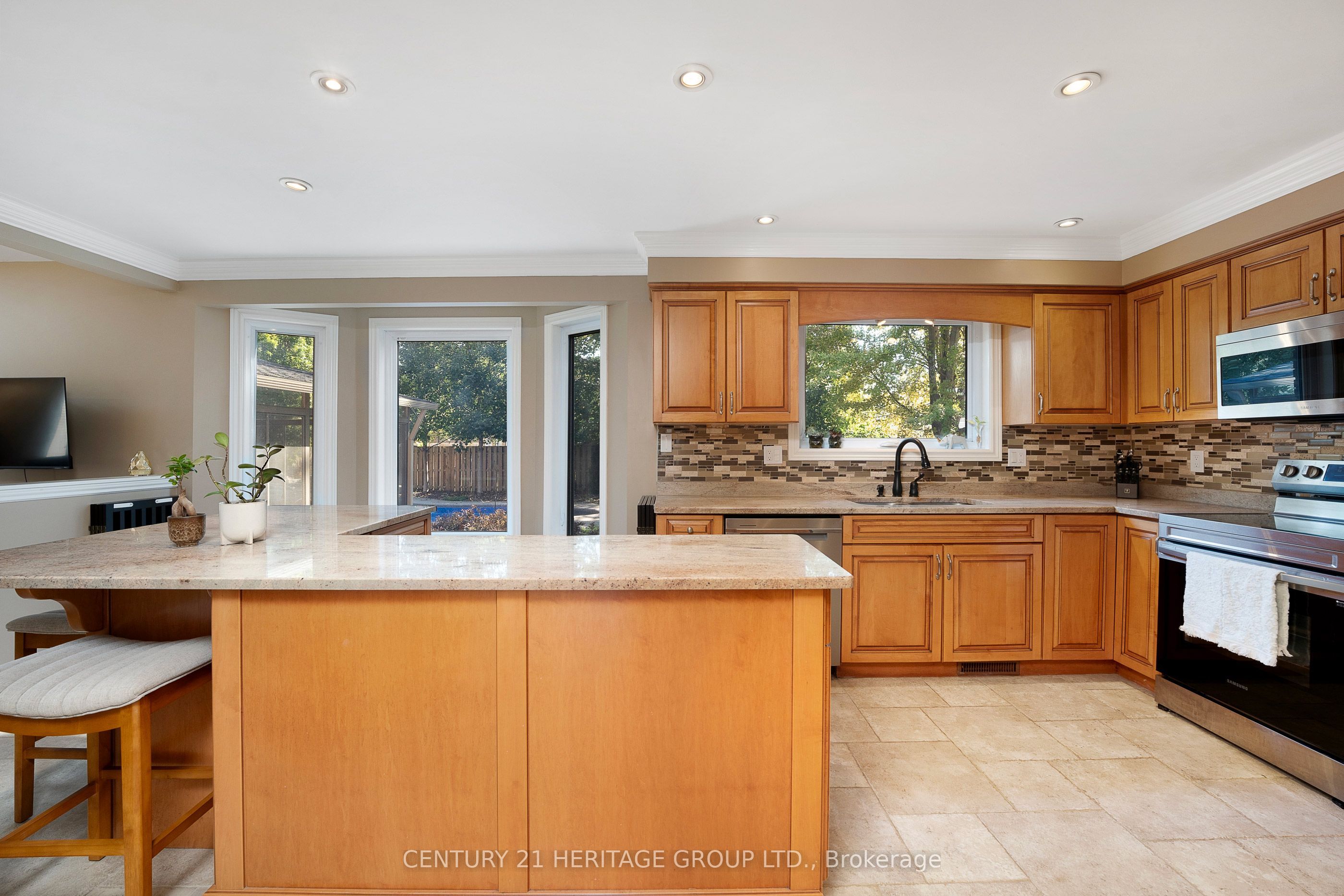 121 South Riverview Street Property Photo 16