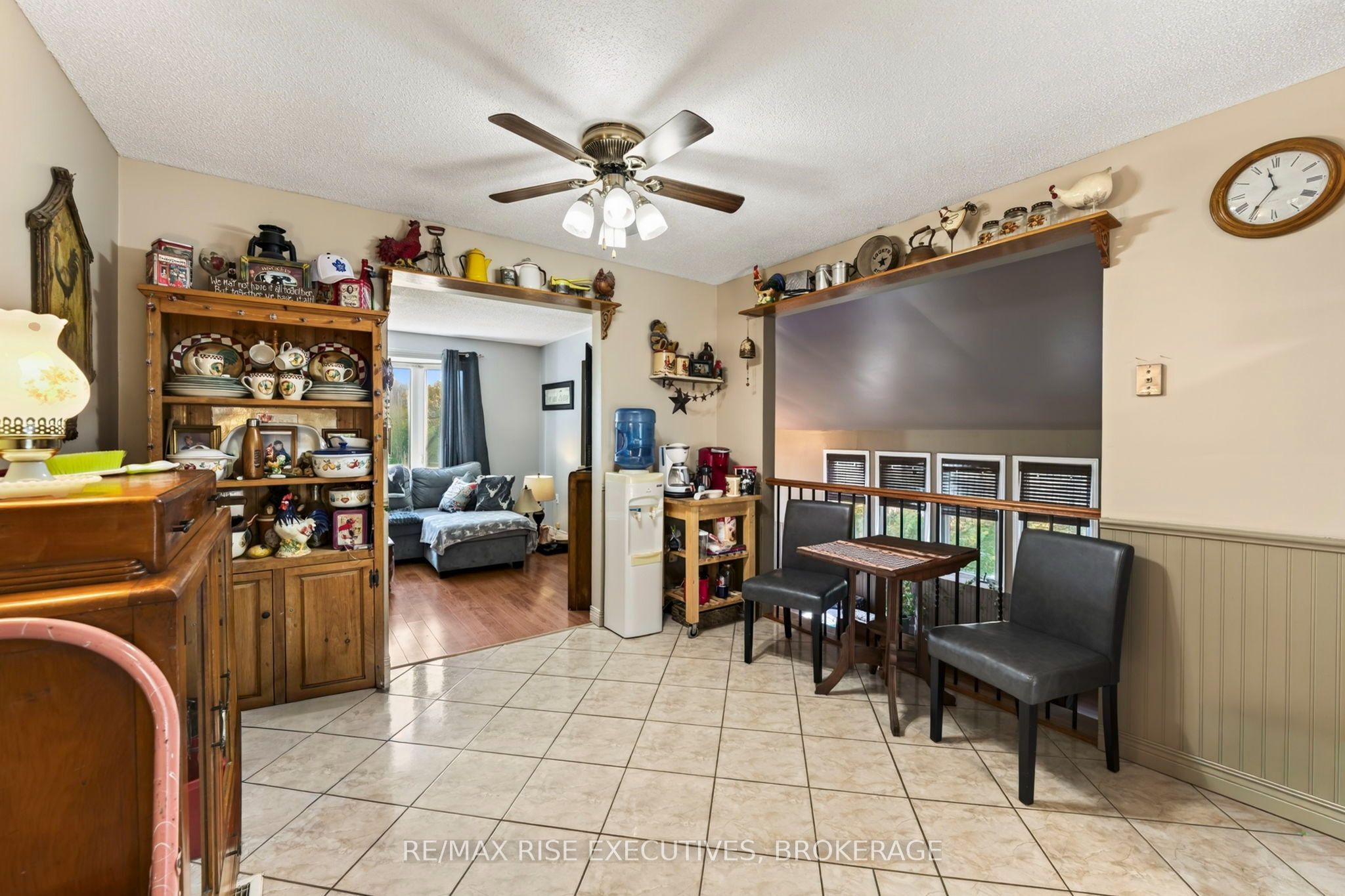 4259 Sydenham Road Property Photo 10