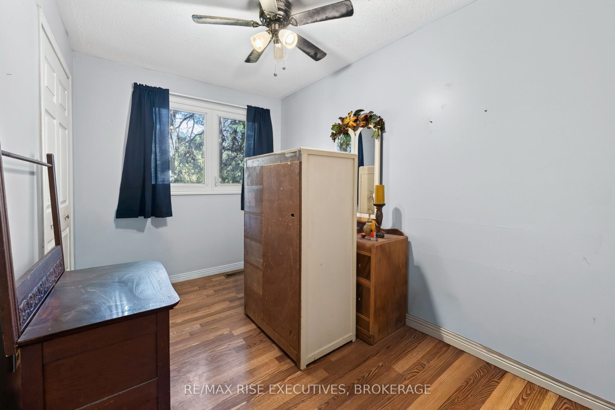 4259 Sydenham Road Property Photo 15