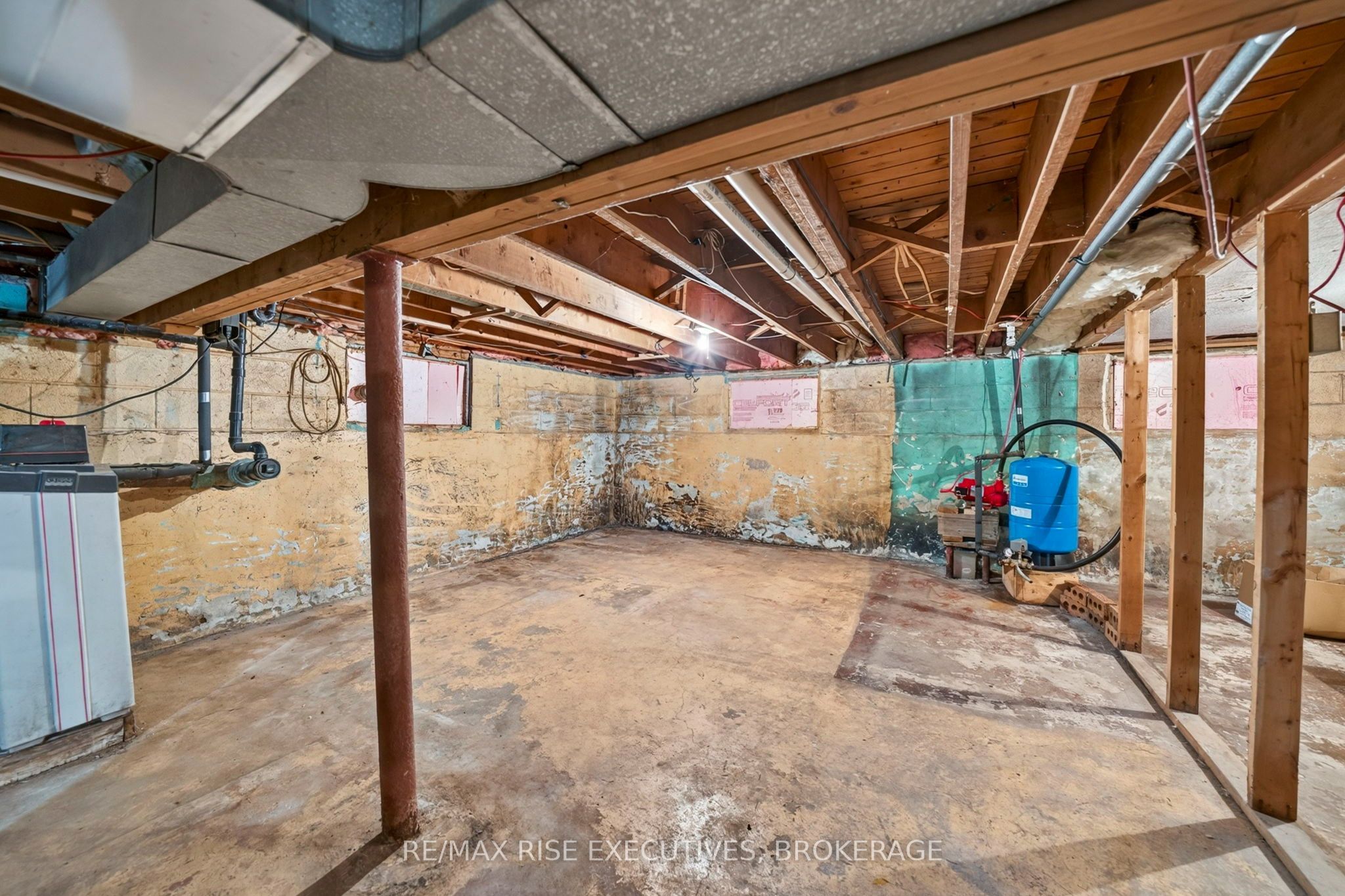 4259 Sydenham Road Property Photo 19