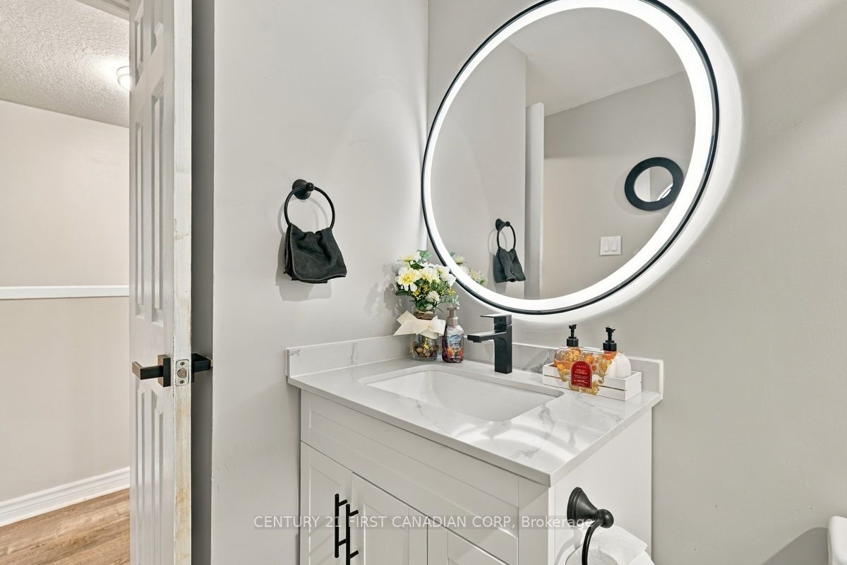 1443 Huron Street 2 Property Photo 18