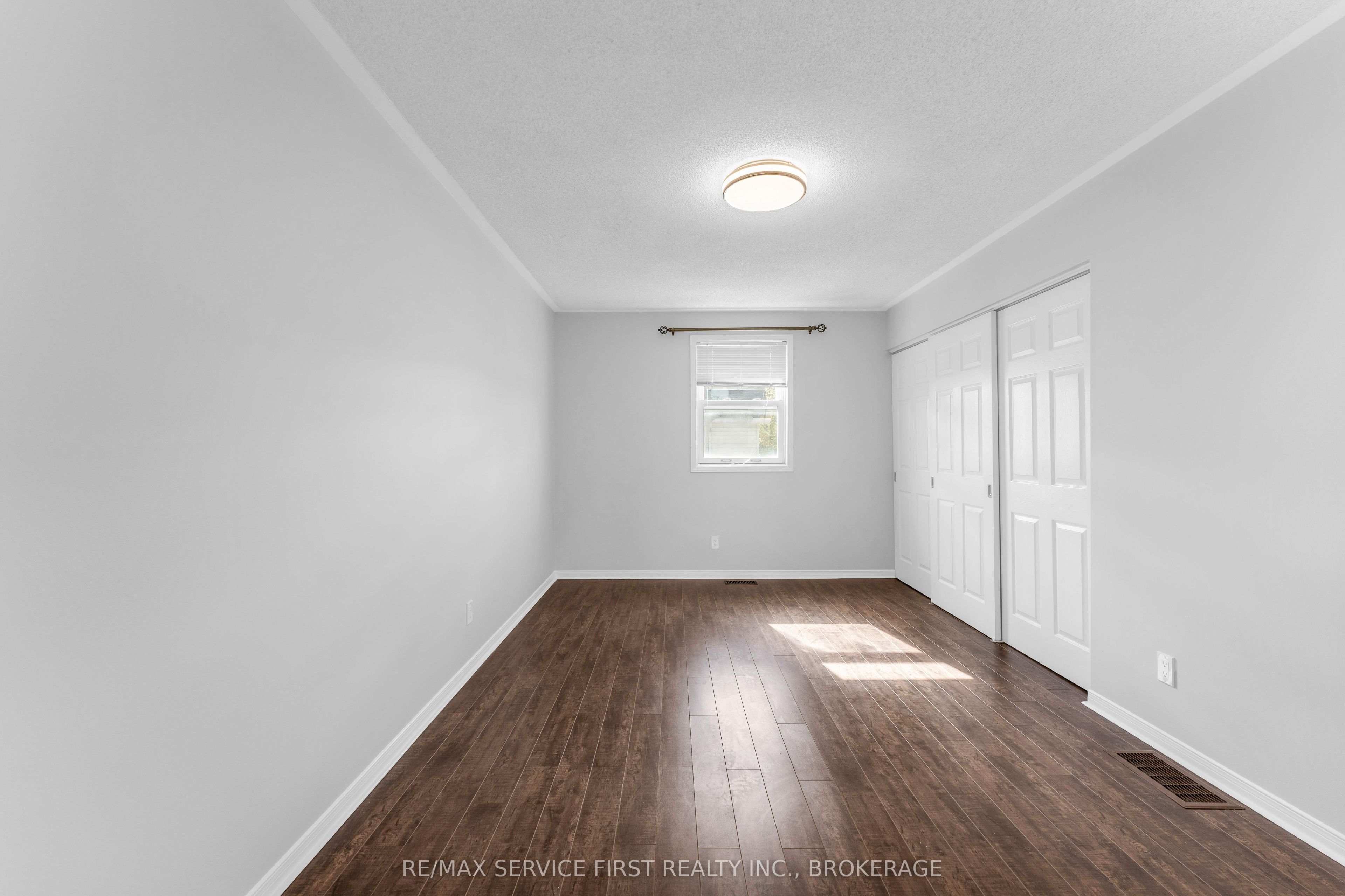 363 Waterloo Drive Property Photo 32