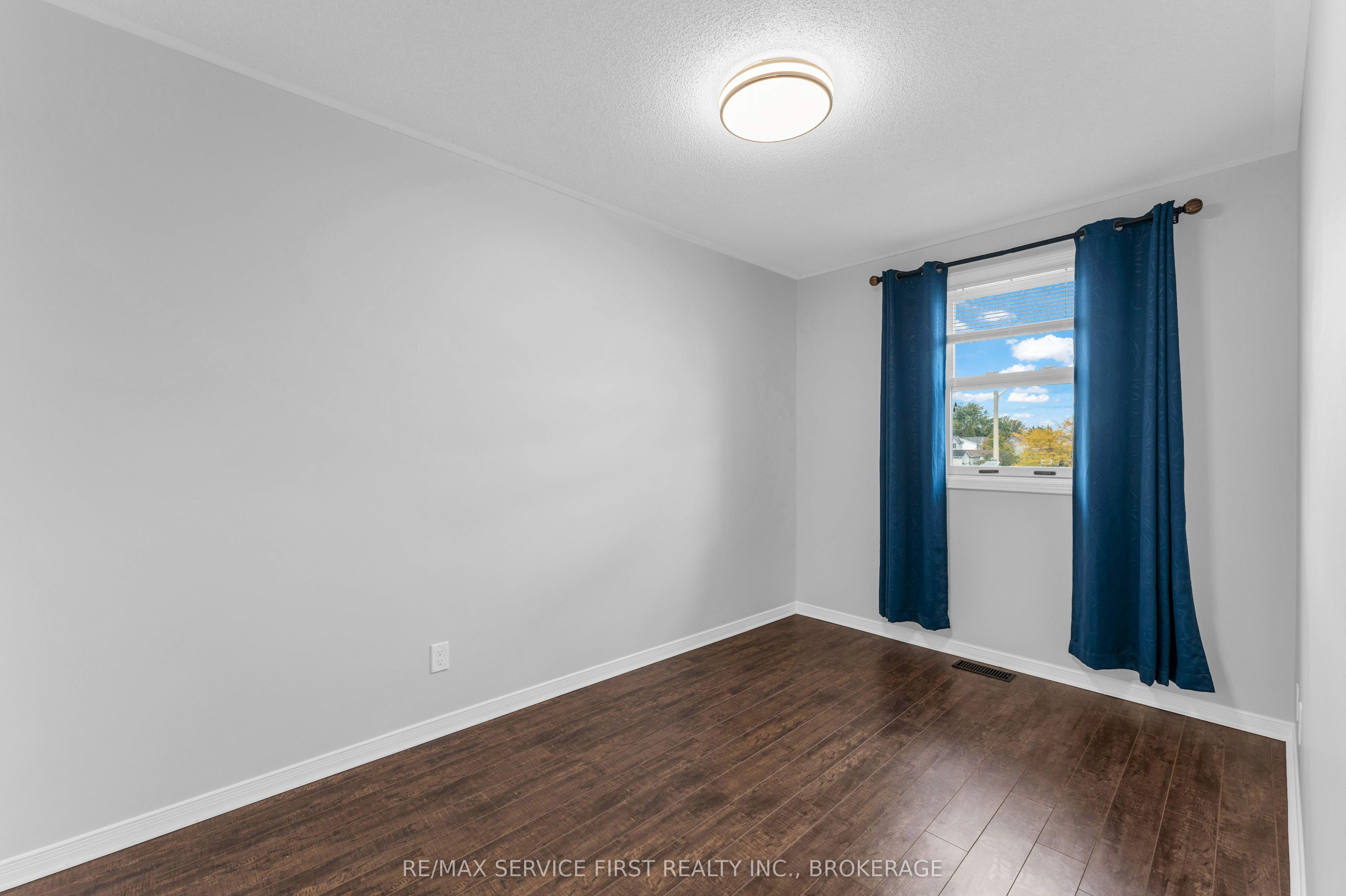363 Waterloo Drive Property Photo 35