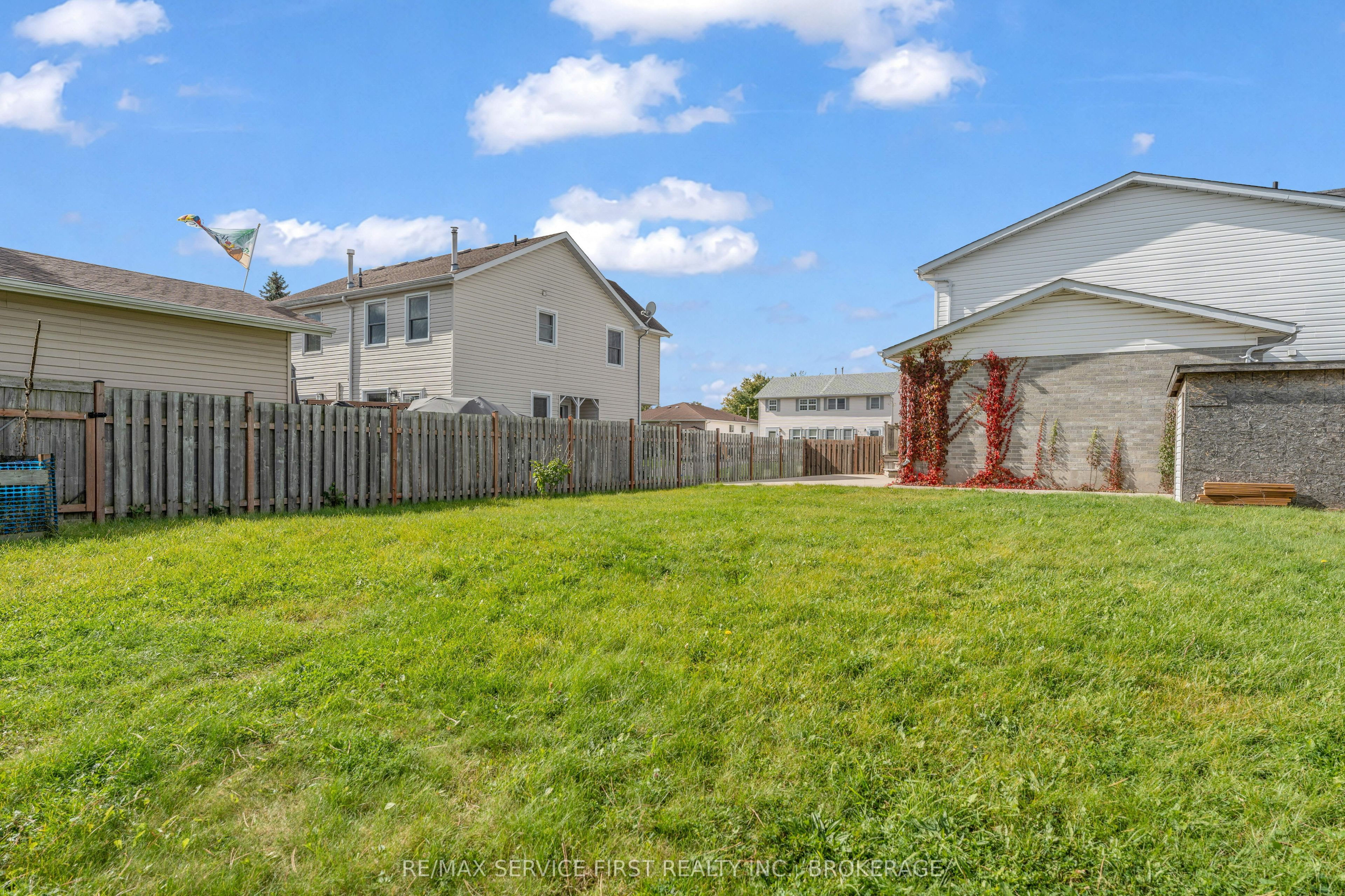 363 Waterloo Drive Property Photo 39