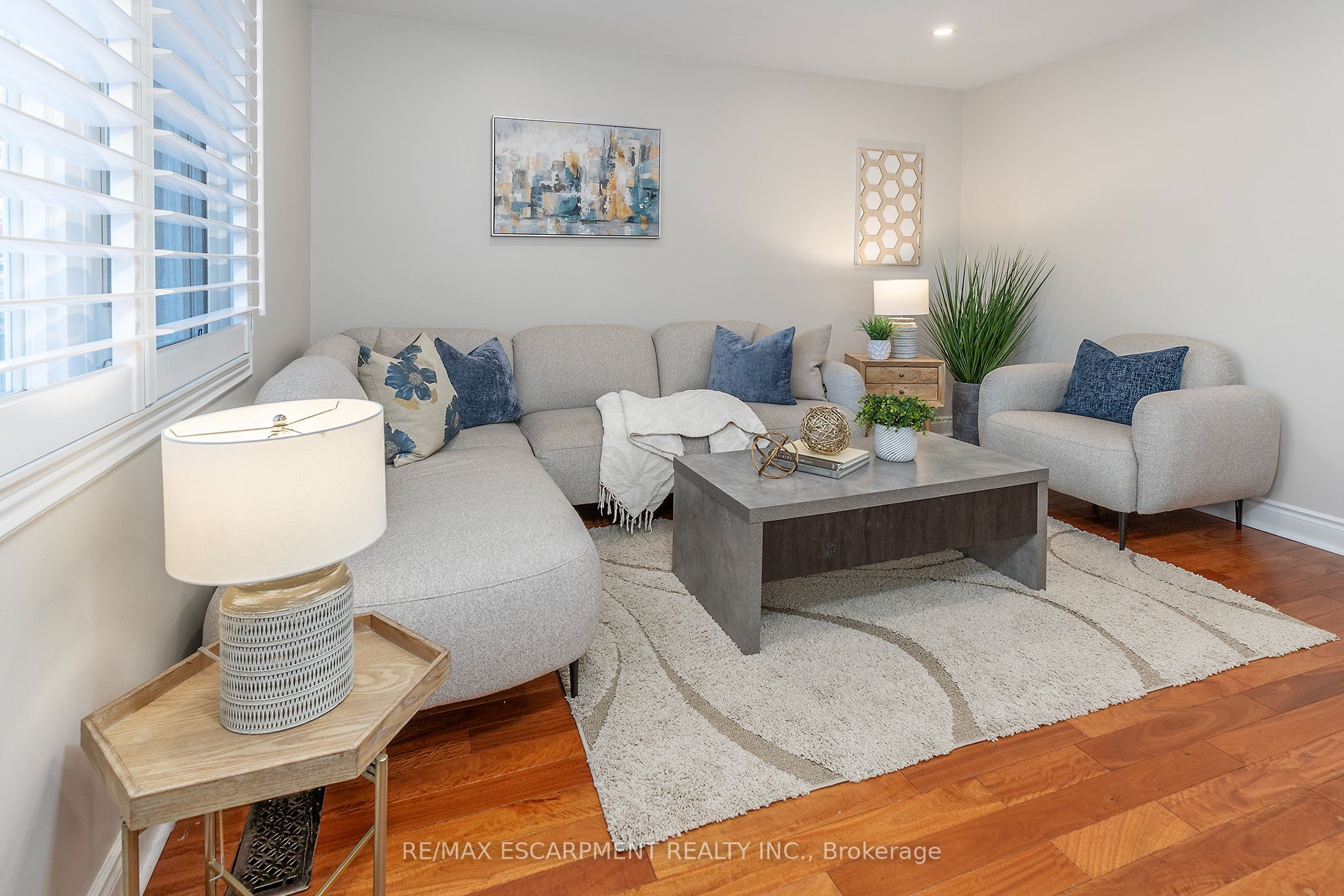 788 Upper Gage Avenue Property Photo 4