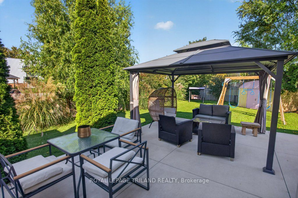 32 Sanders Court Property Photo 38